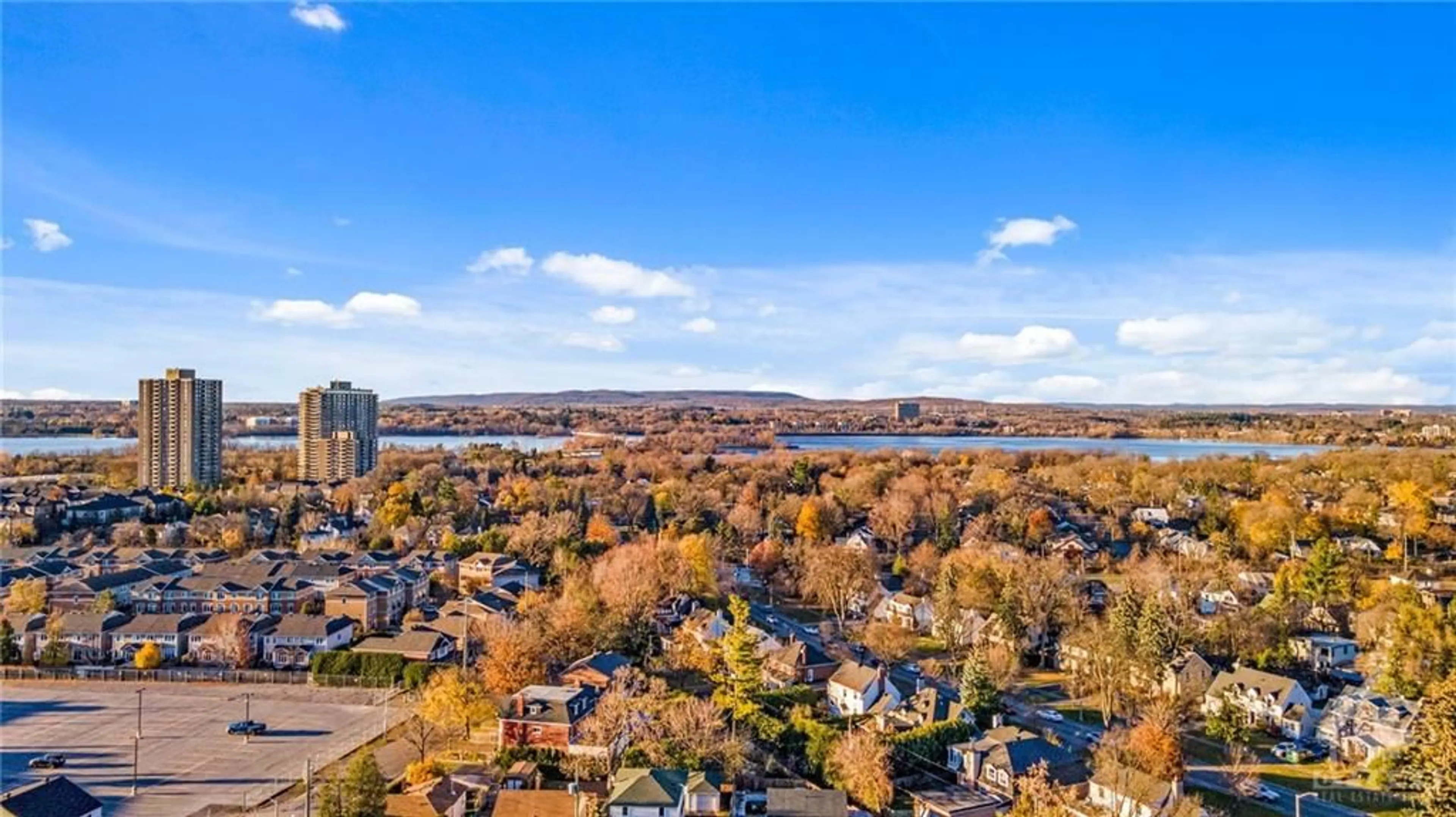 A pic from exterior of the house or condo, the view of city buildings for 88 RICHMOND Rd #805, Ottawa Ontario K1X 0B1