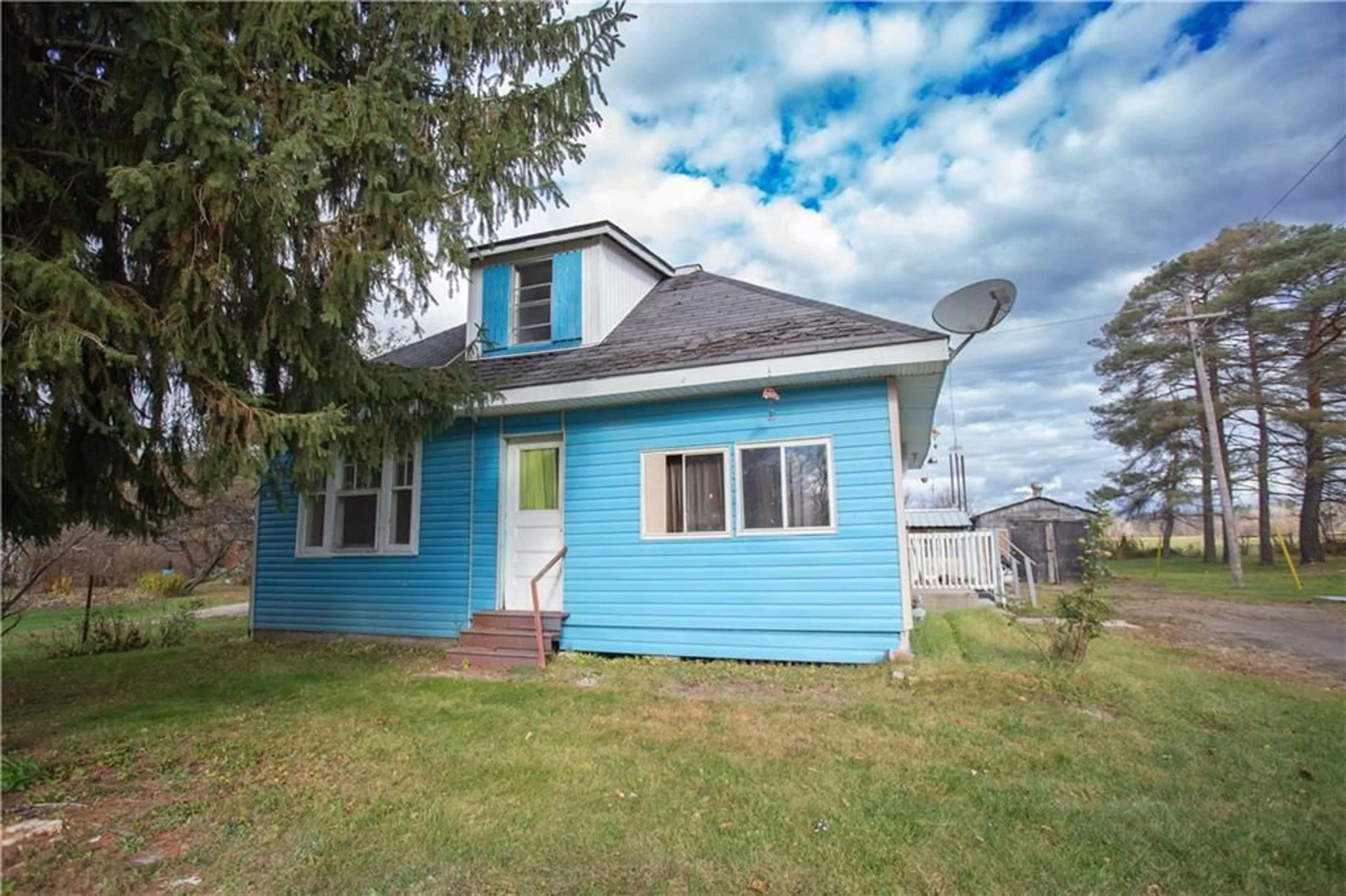 Frontside or backside of a home, cottage for 744 CALVIN Rd, Haley Station Ontario K0J 1Y0