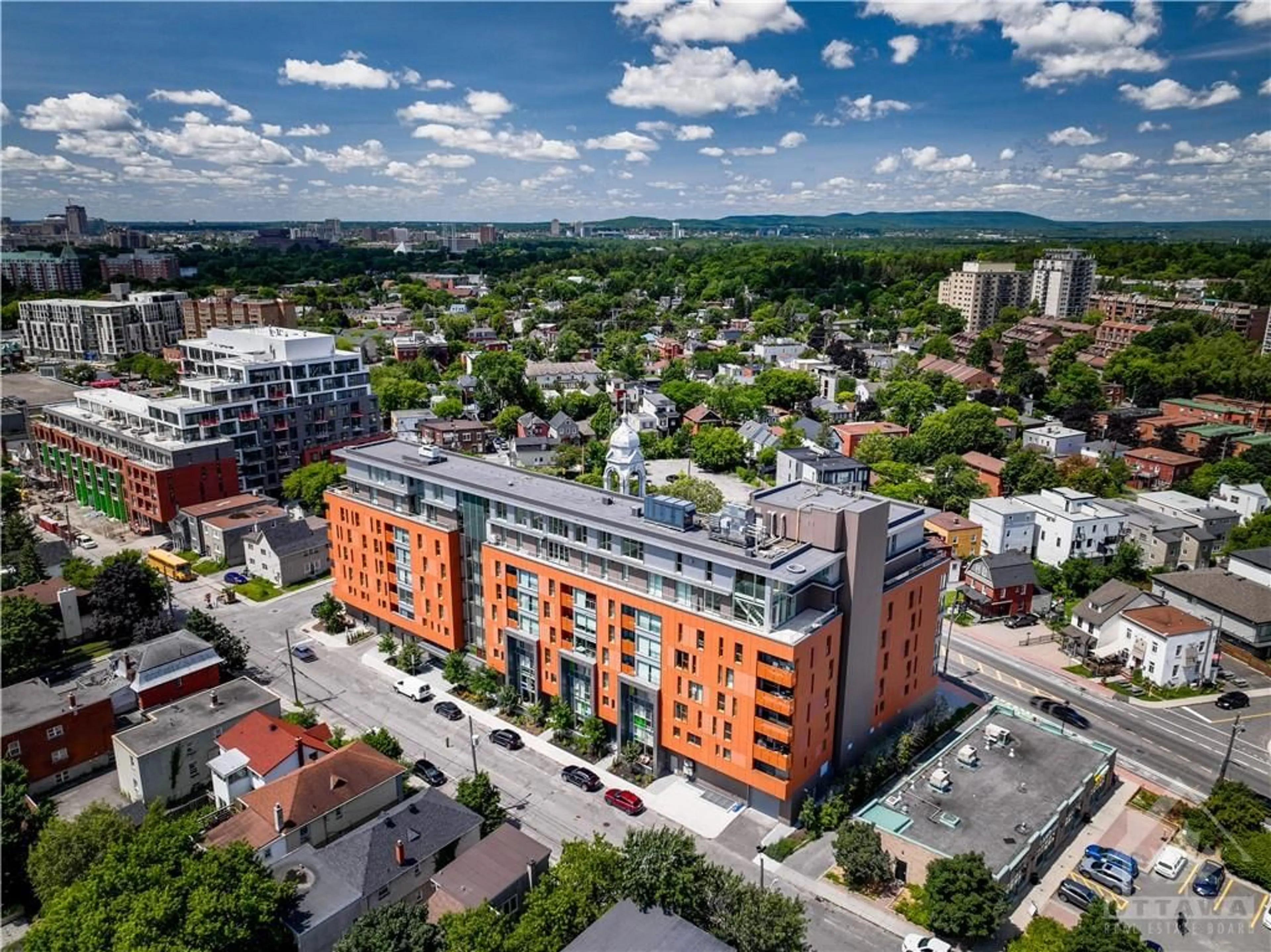 A pic from exterior of the house or condo, the view of city buildings for 135 BARRETTE St #307, Ottawa Ontario K1L 7Z9