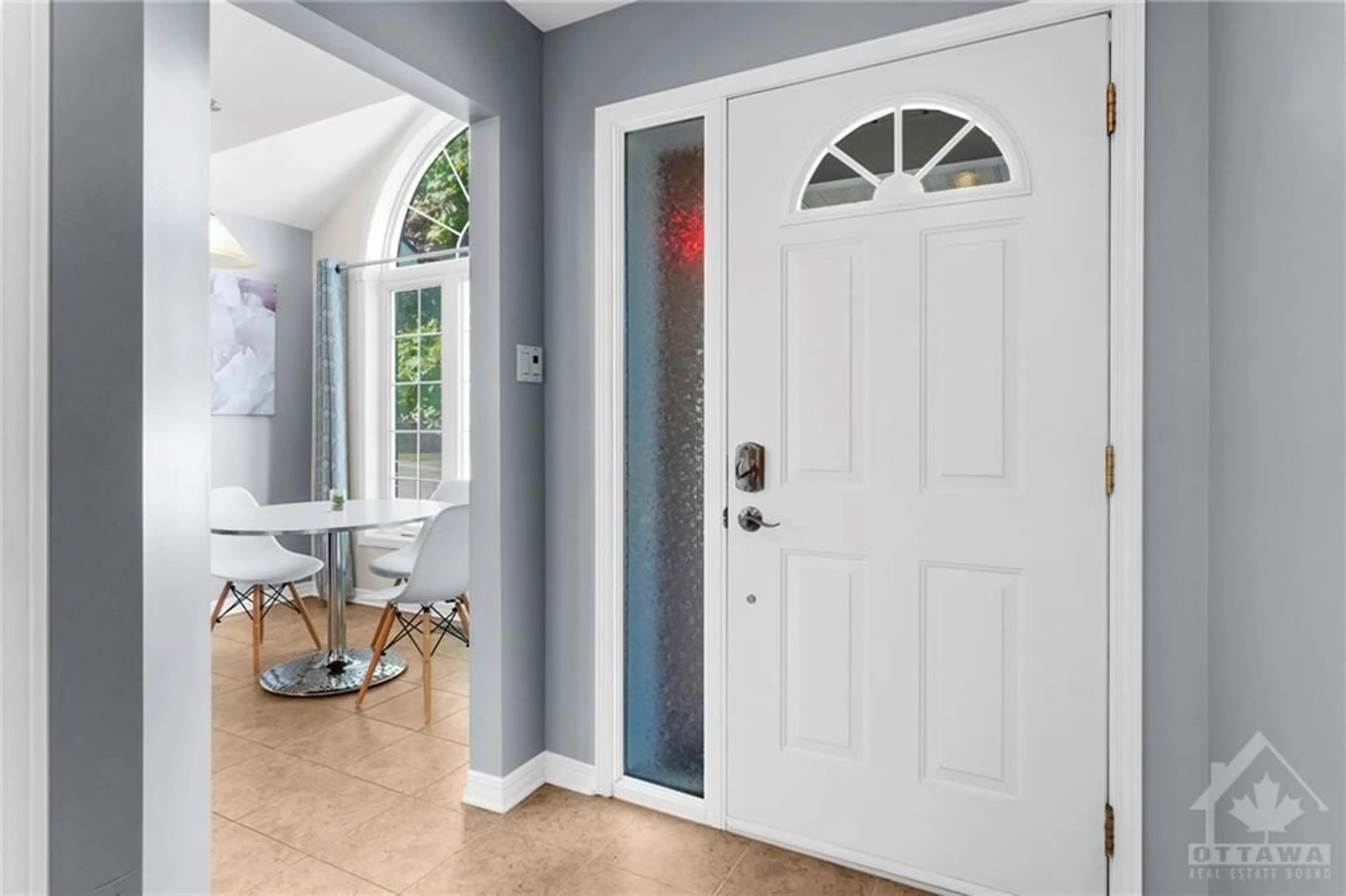 Indoor entryway, wood floors for 114 ECHOWOODS Ave, Ottawa Ontario K2S 2E7