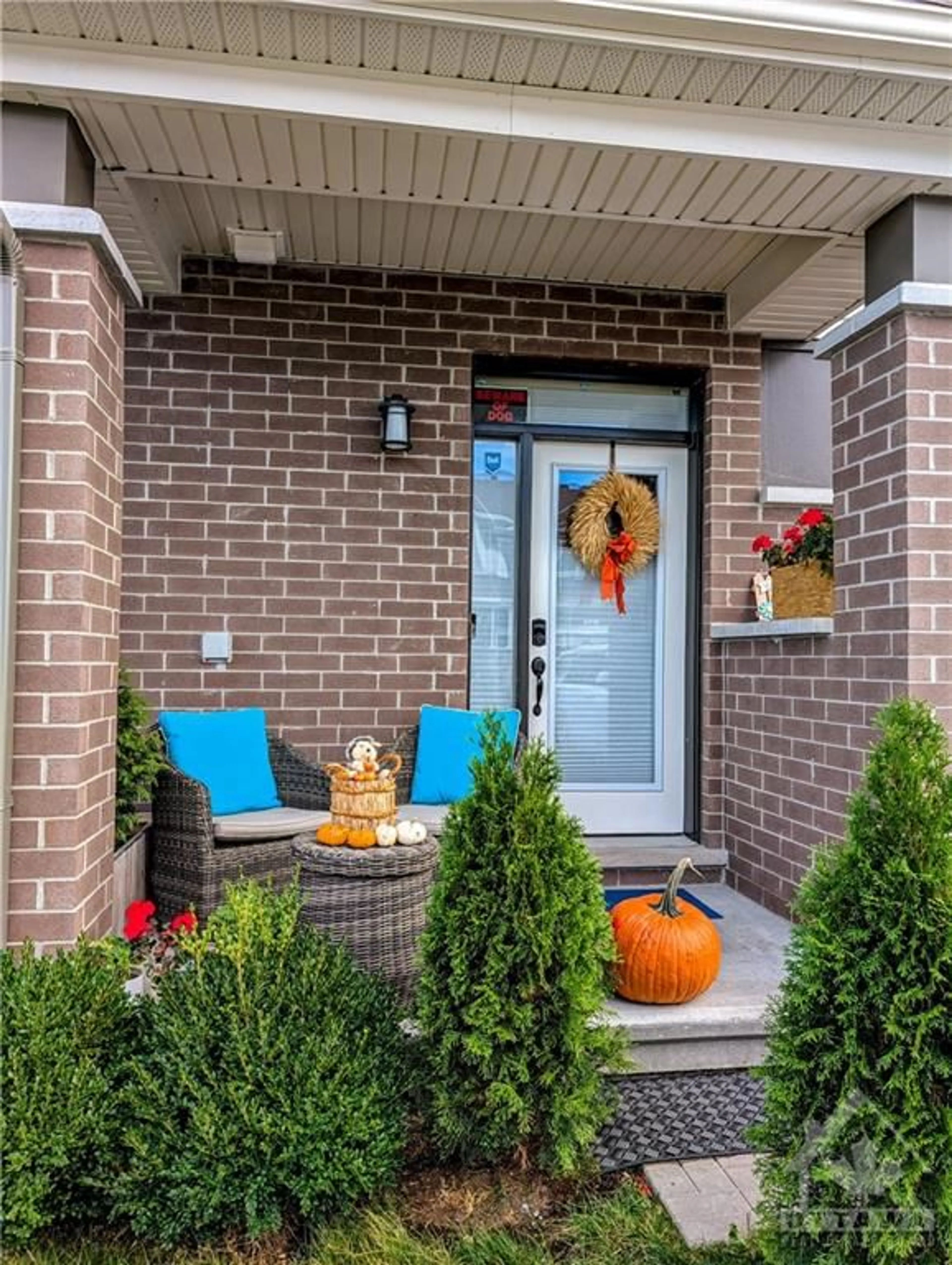 Indoor entryway for 46 BERMONDSEY Way, Stittsville Ontario K2S 2Y7