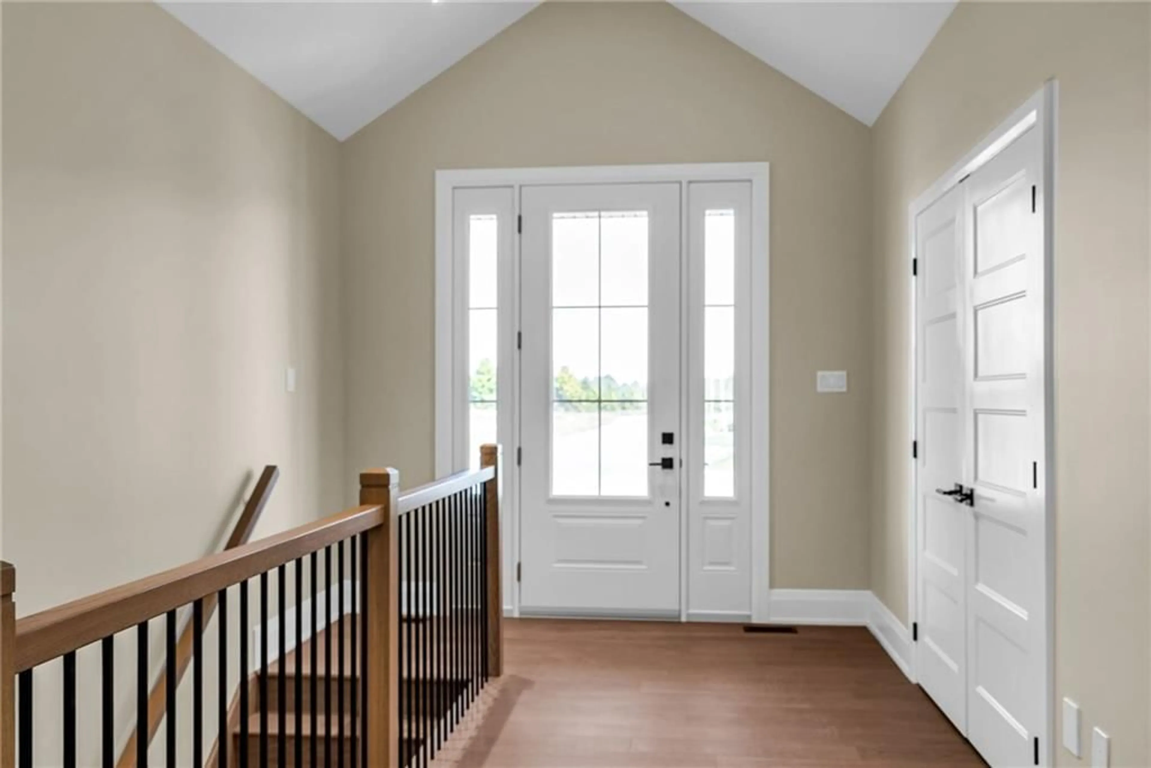 Indoor entryway, wood floors for 71 DAVID St, Ingleside Ontario K0C 1M0