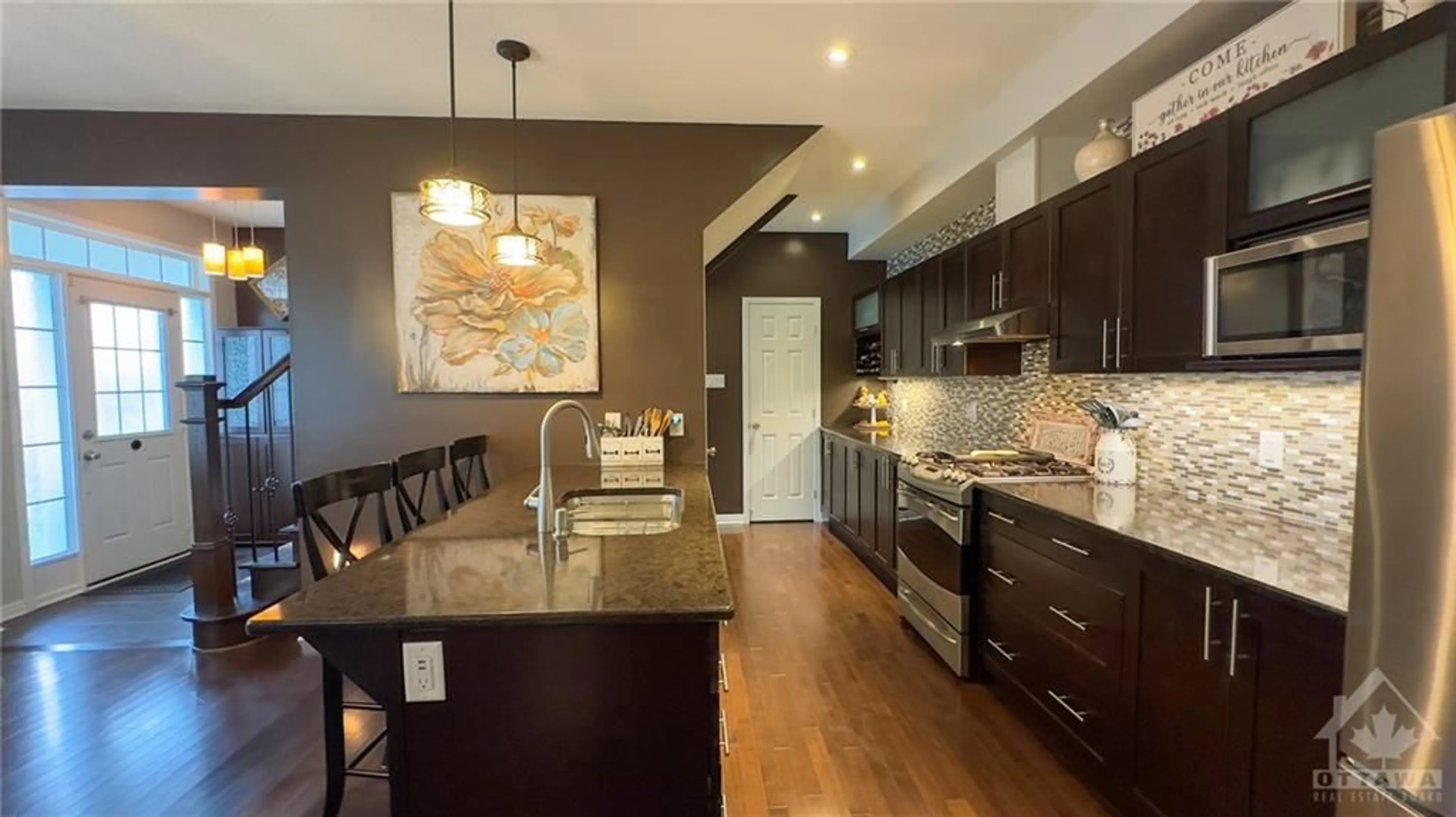 Open concept kitchen for 755 OAKGLADE Ave, Kanata Ontario K2M 0B5