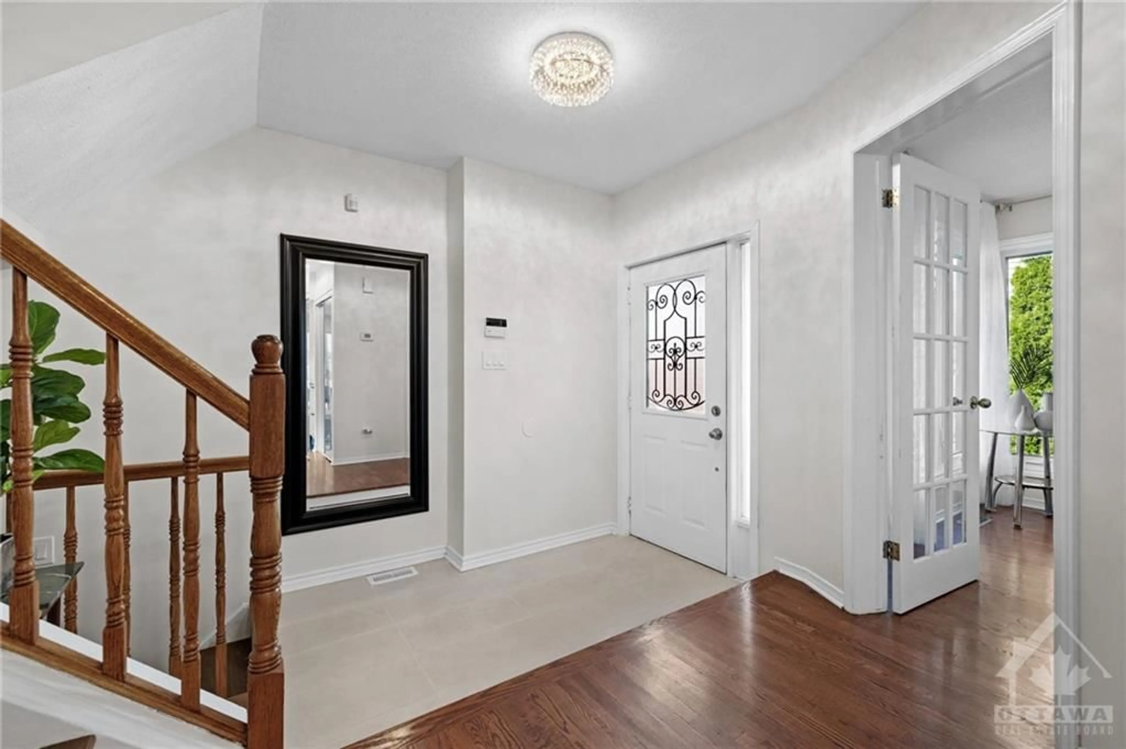 Indoor entryway, wood floors for 16 BURLINGTON Cres, Ottawa Ontario K1T 3K9