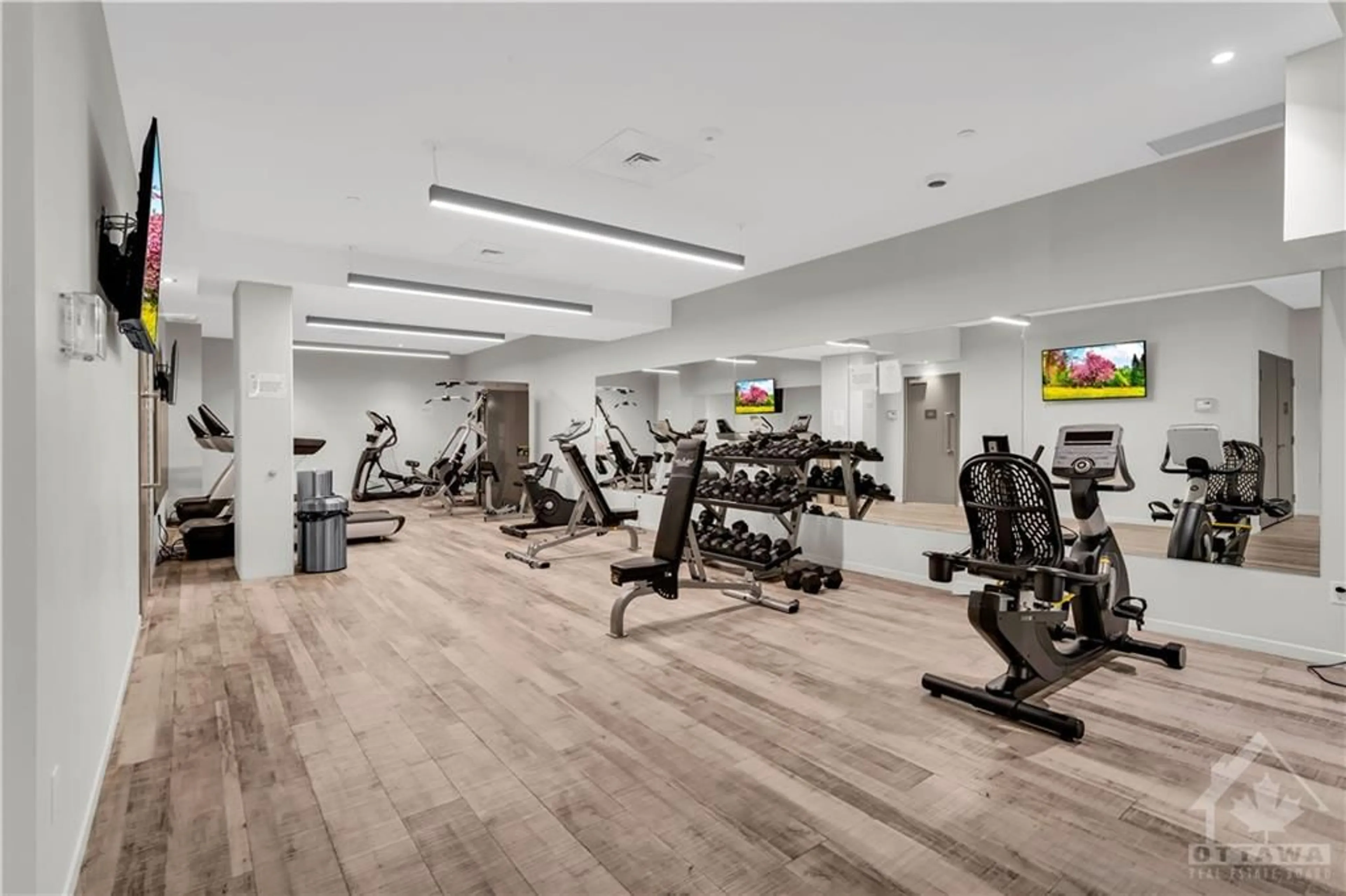 Gym or fitness room, wood floors for 101 QUEEN St #706, Ottawa Ontario K1P 5C7