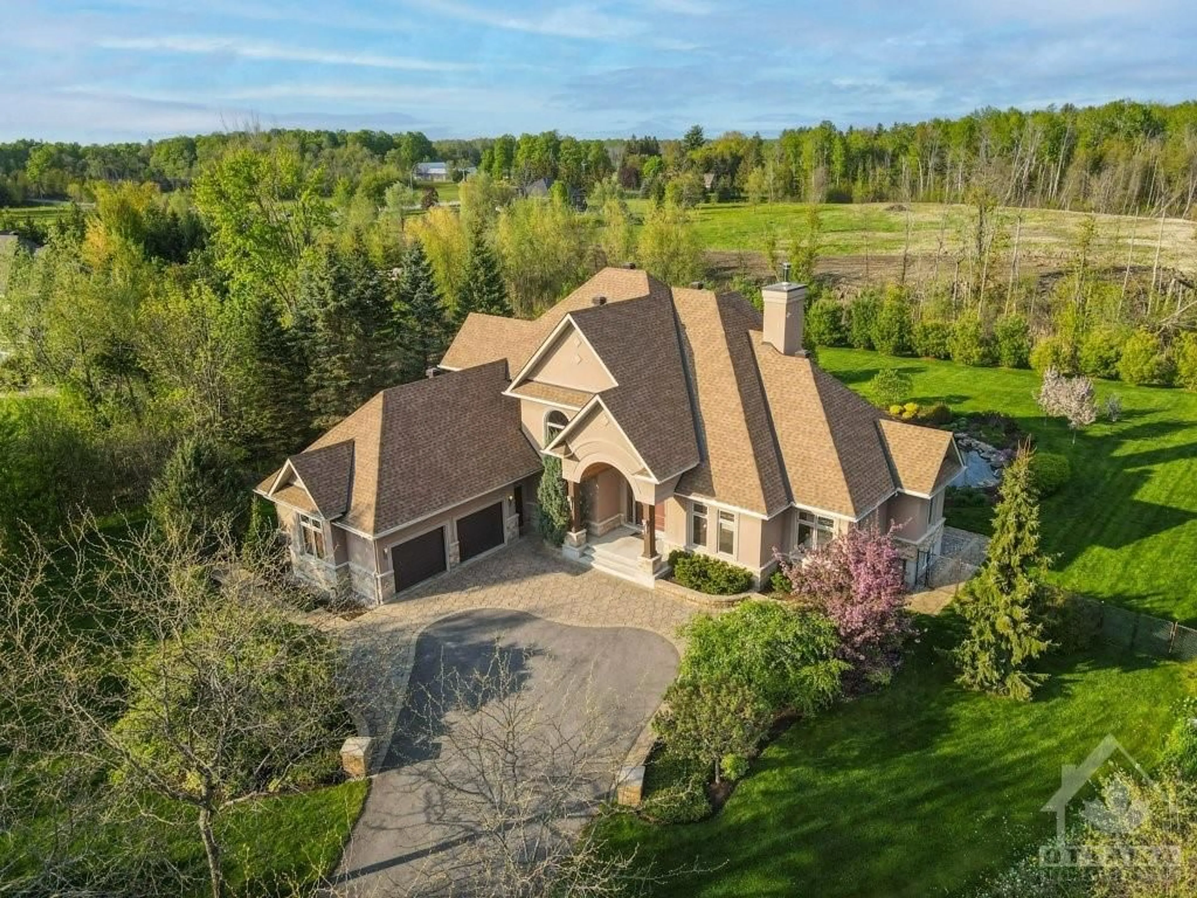 Frontside or backside of a home, cottage for 5844 LONGHEARTH Way, Manotick Ontario K4M 1M1