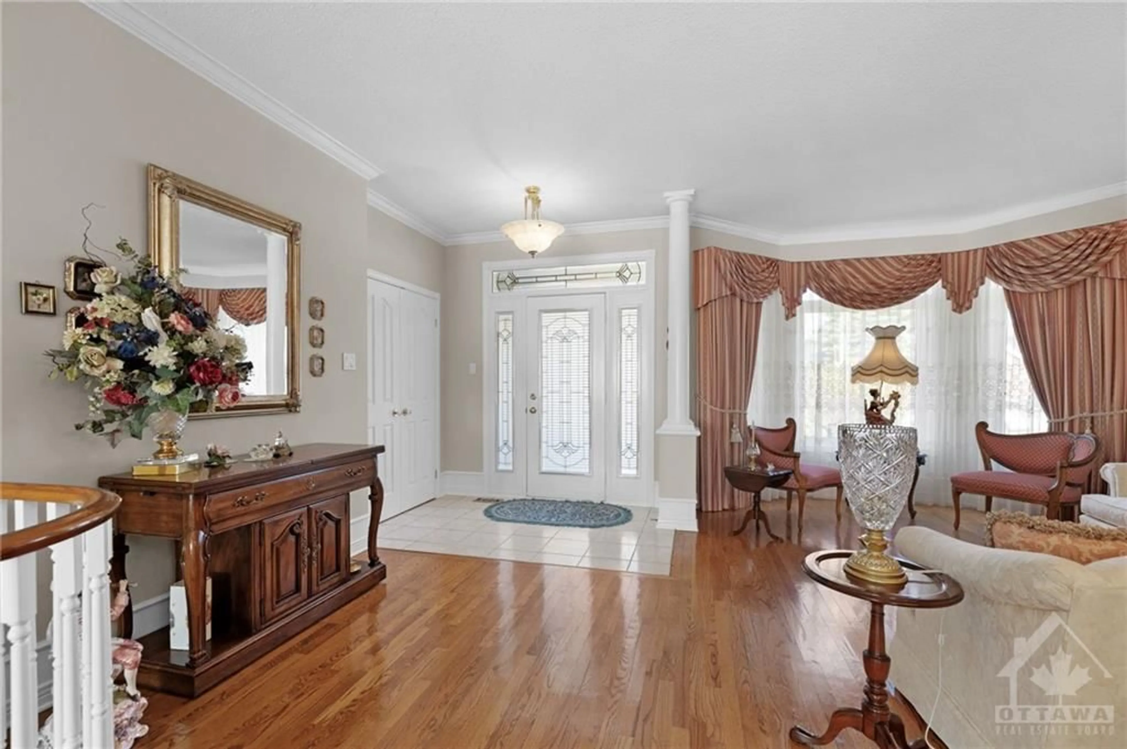 Indoor foyer, wood floors for 1110 LICHEN Ave, Orleans Ontario K4A 4B1