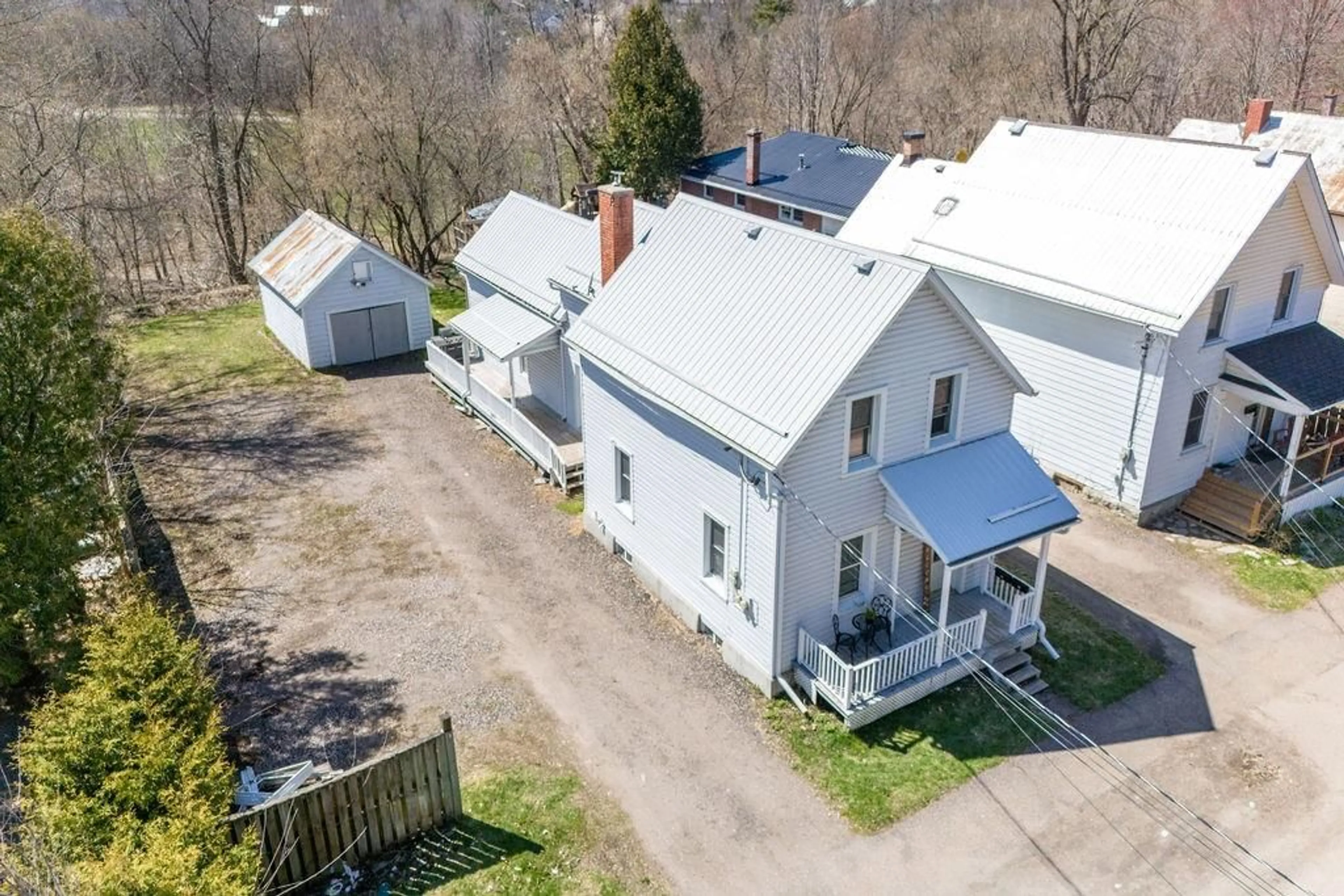 Frontside or backside of a home, cottage for 414 MOFFAT St, Pembroke Ontario K8A 3X9