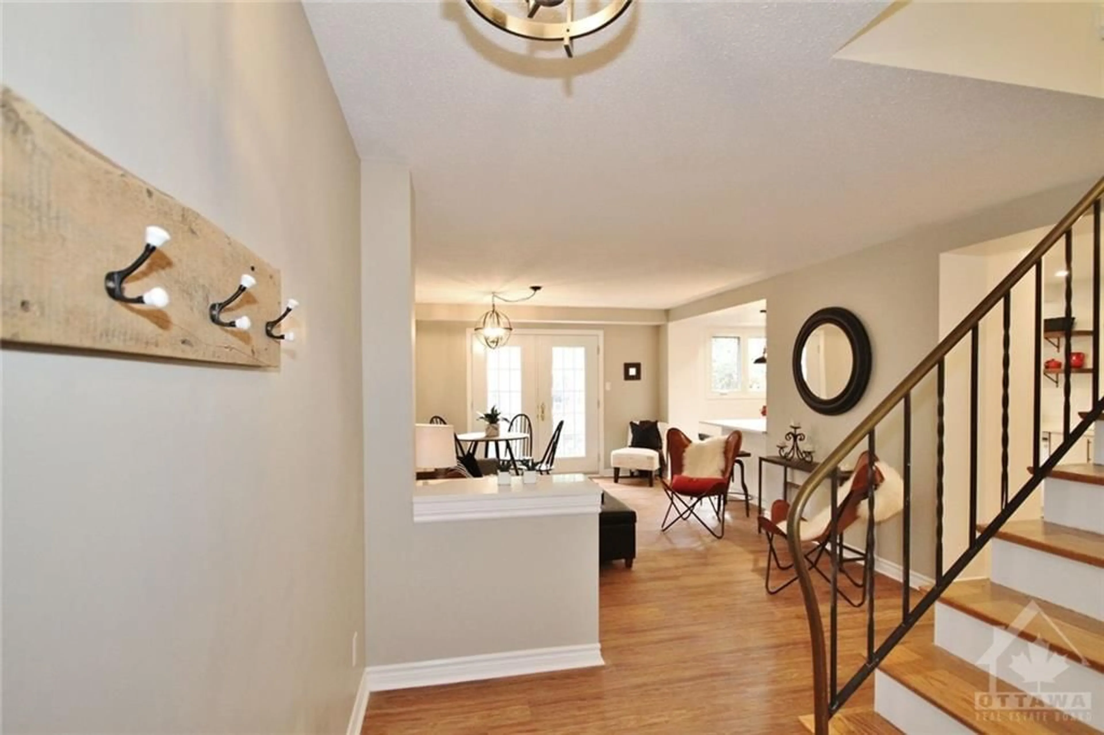 Indoor entryway, wood floors for 83 GRADY Cres, Nepean Ontario K2H 5S2