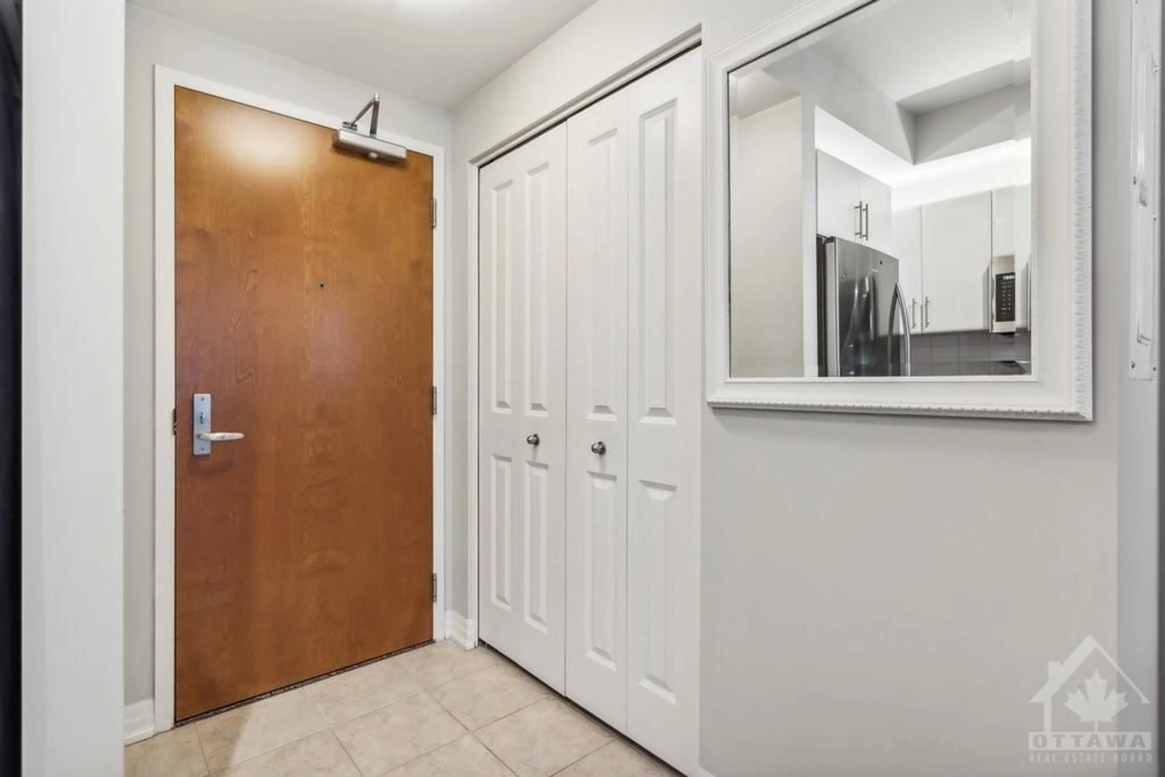 Indoor entryway, not visible floor for 242 RIDEAU St #2106, Ottawa Ontario K1N 0B7