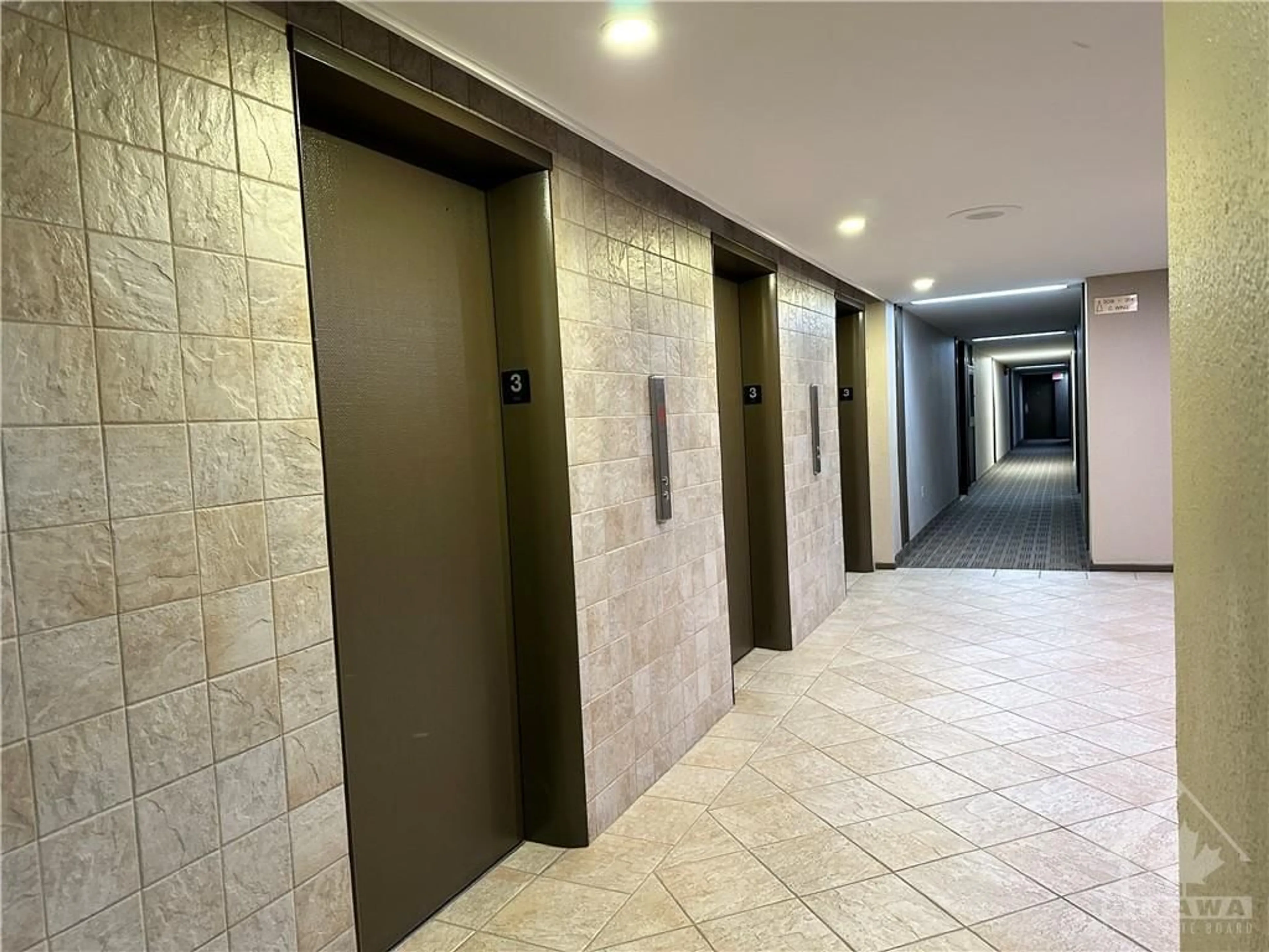 Indoor foyer, unknown floor for 20 CHESTERTON Dr #316, Ottawa Ontario K2E 6Z7