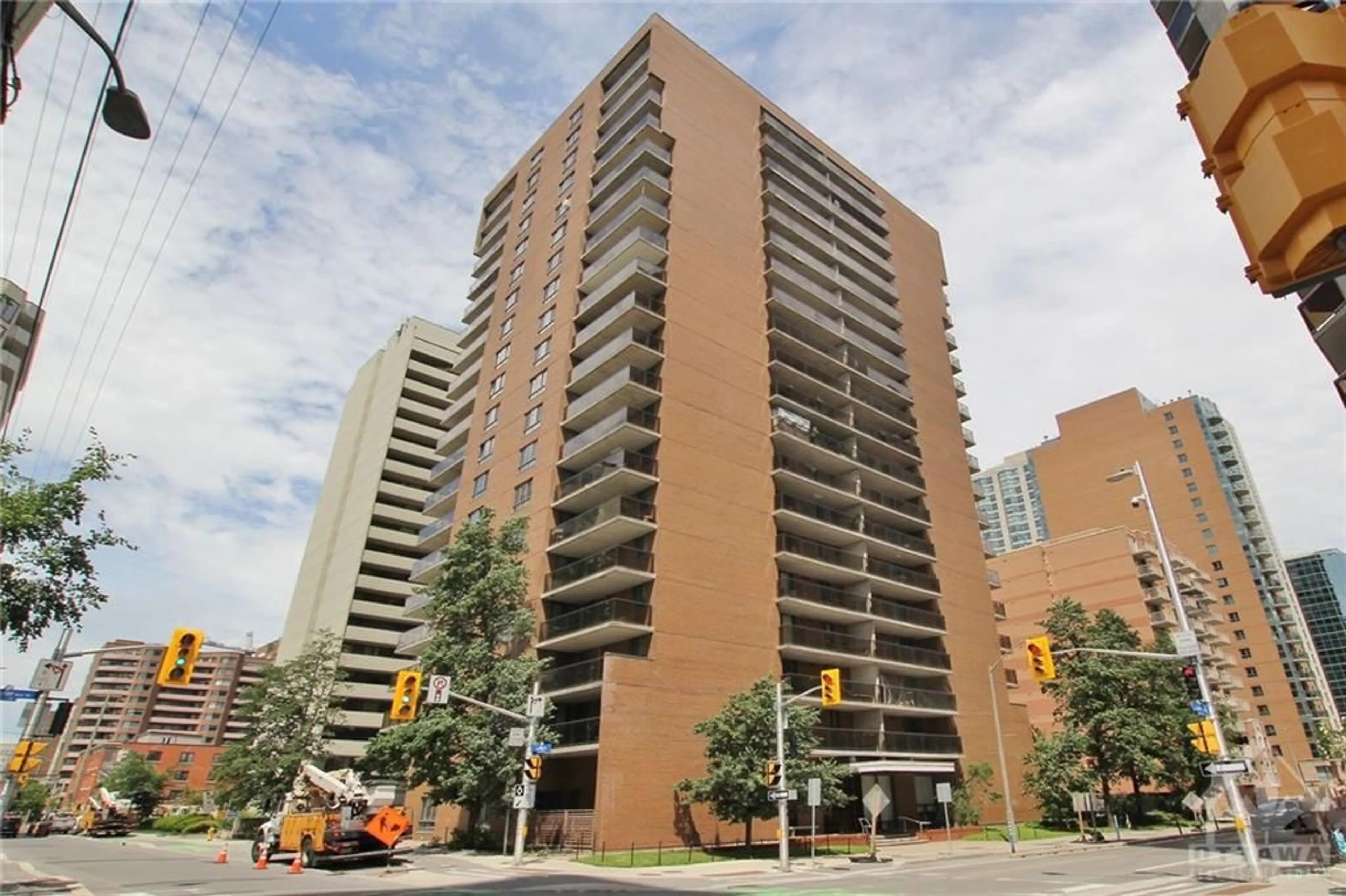 A pic from exterior of the house or condo, the front or back of building for 475 LAURIER Ave #1405, Ottawa Ontario K1R 7X1