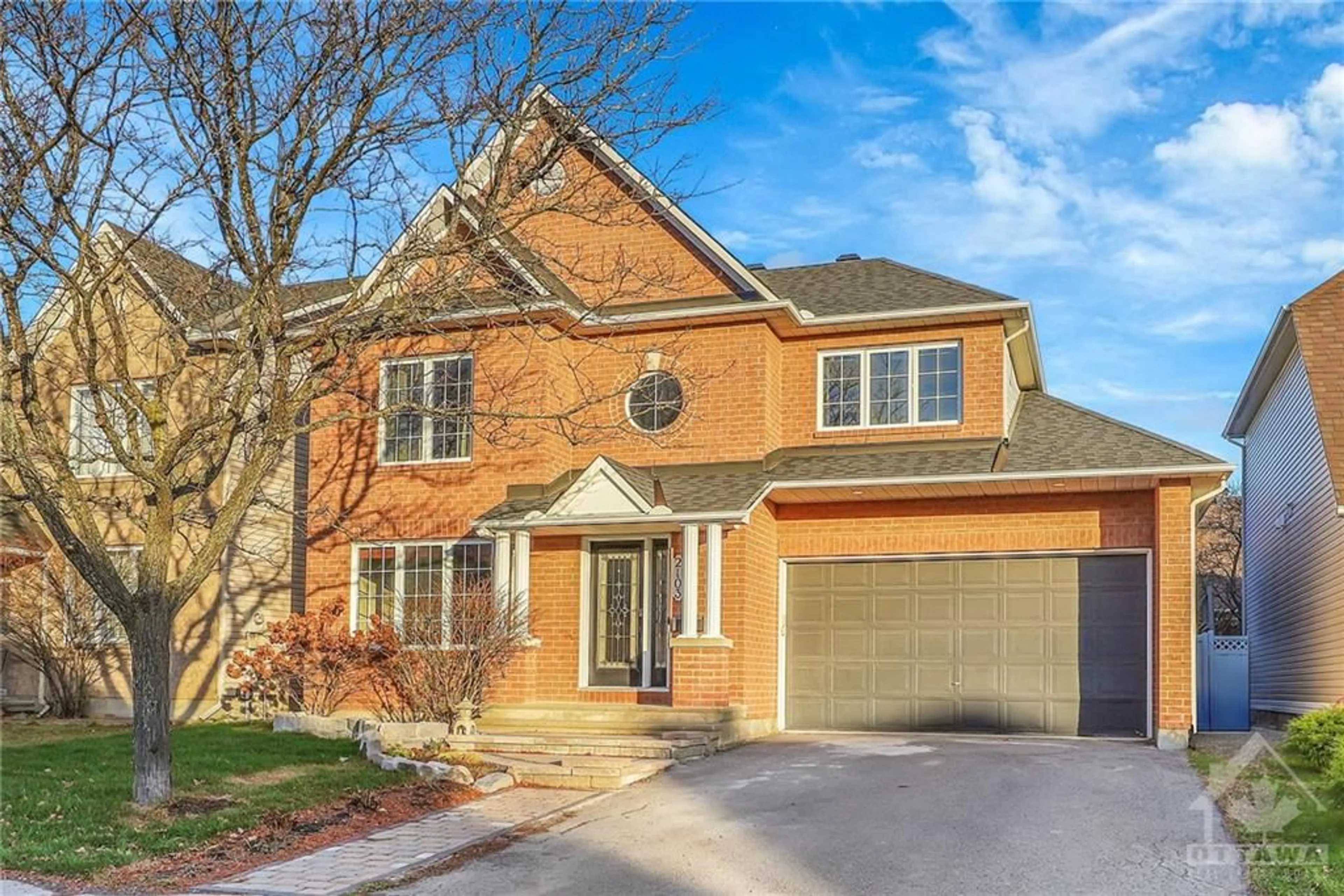 Home with brick exterior material for 2103 ESPRIT Dr, Ottawa Ontario K4A 4K2