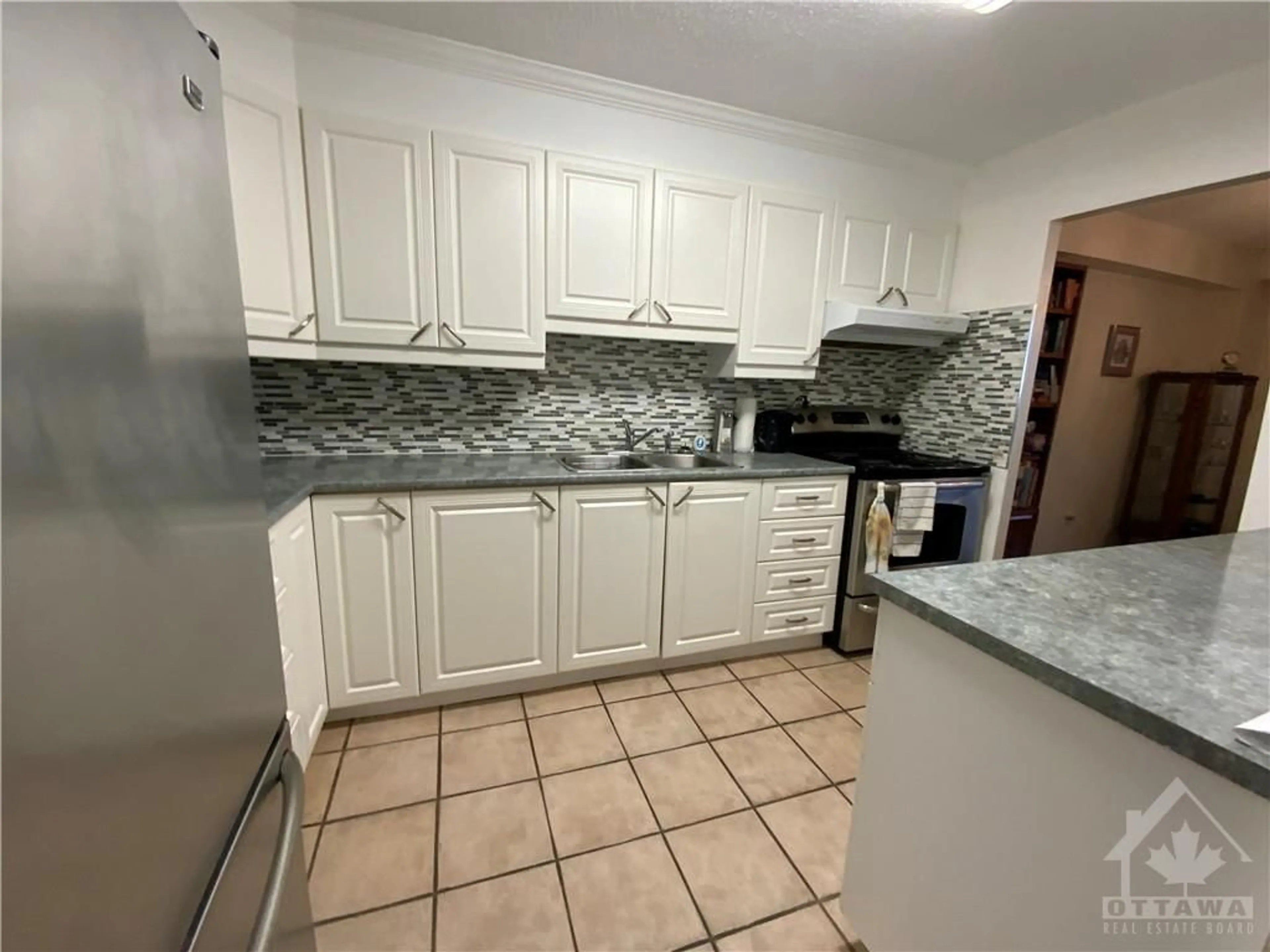 Kitchen, ceramic floors, cottage for 665 BATHGATE Dr #2008, Ottawa Ontario K1K 3Y4