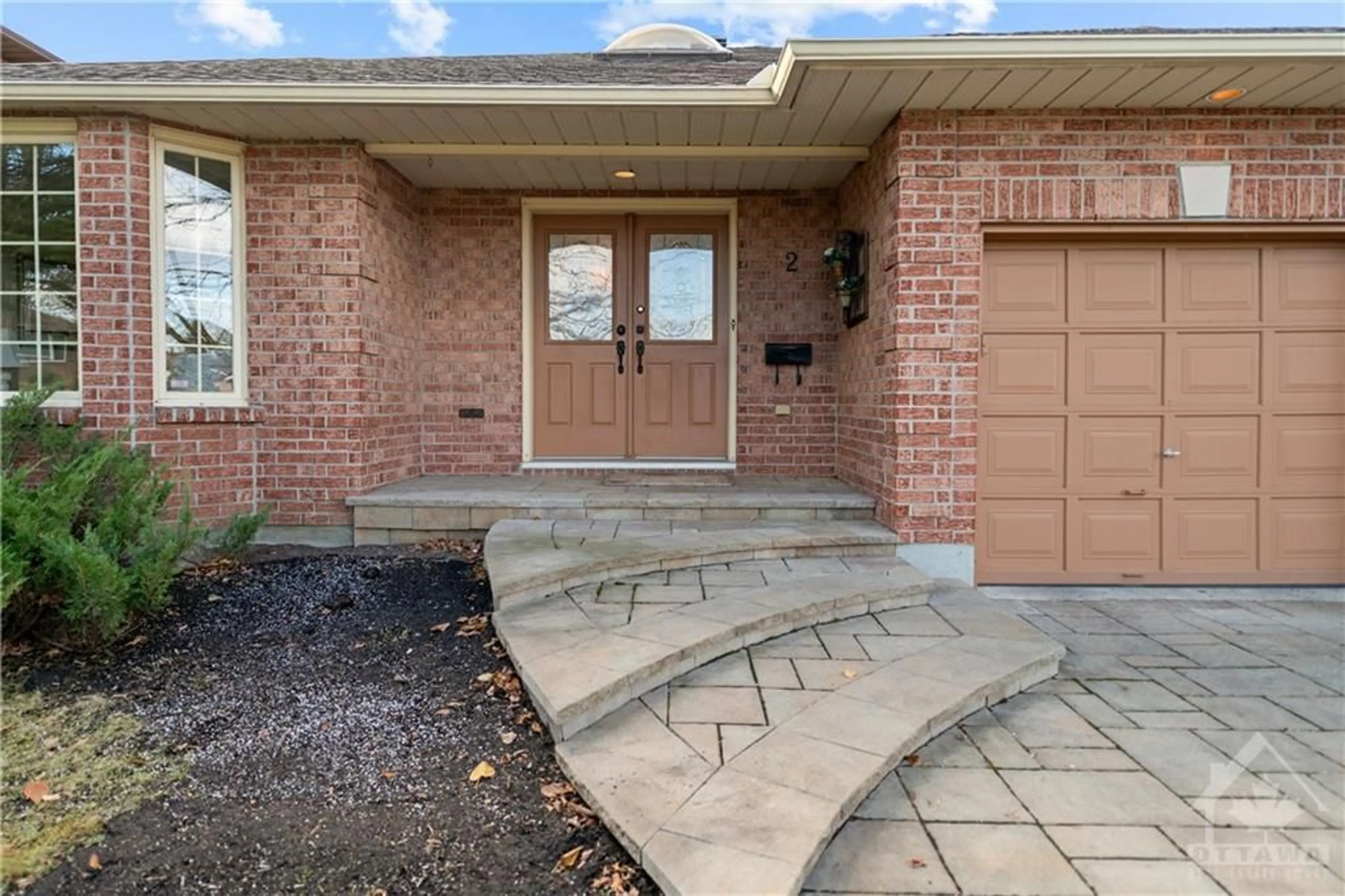 Home with brick exterior material for 2 HESSE Cres, Ottawa Ontario K2S 1E4