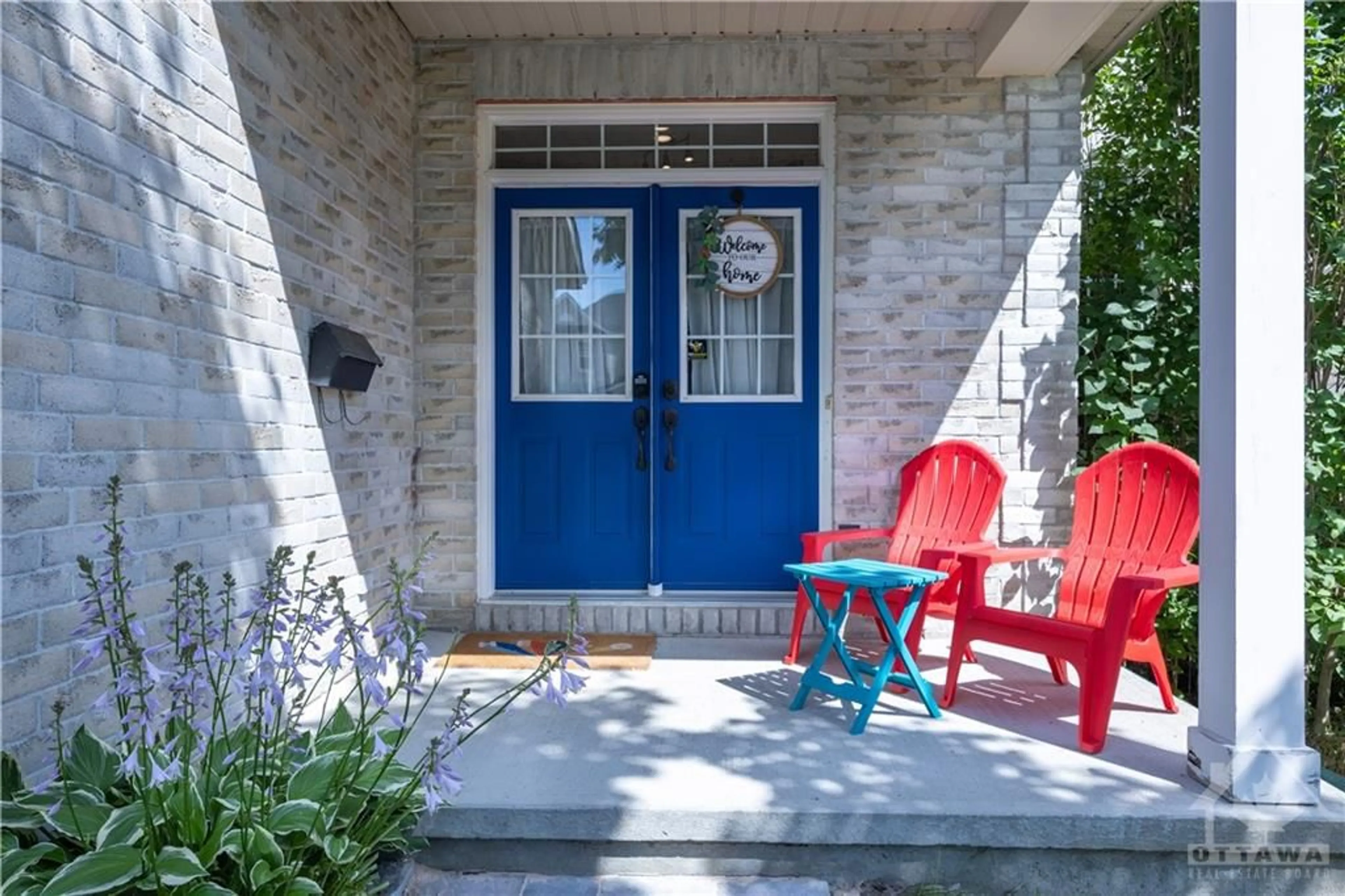 Indoor entryway, ceramic floors for 9 LEATHERWOOD Cres, Nepean Ontario K2J 4X8