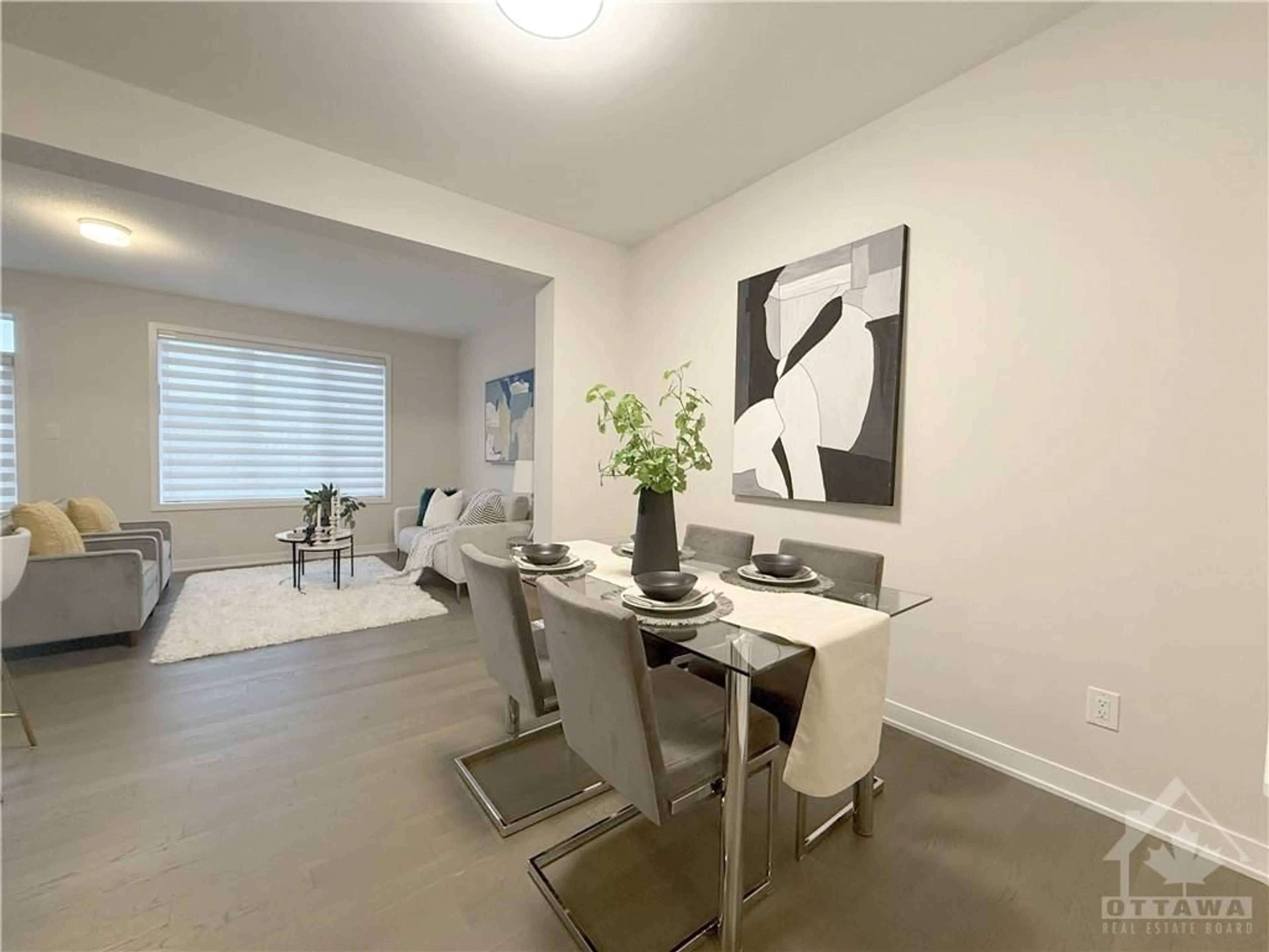 Dining room, wood floors for 648 CYGNUS St, Ottawa Ontario K2J 7B2