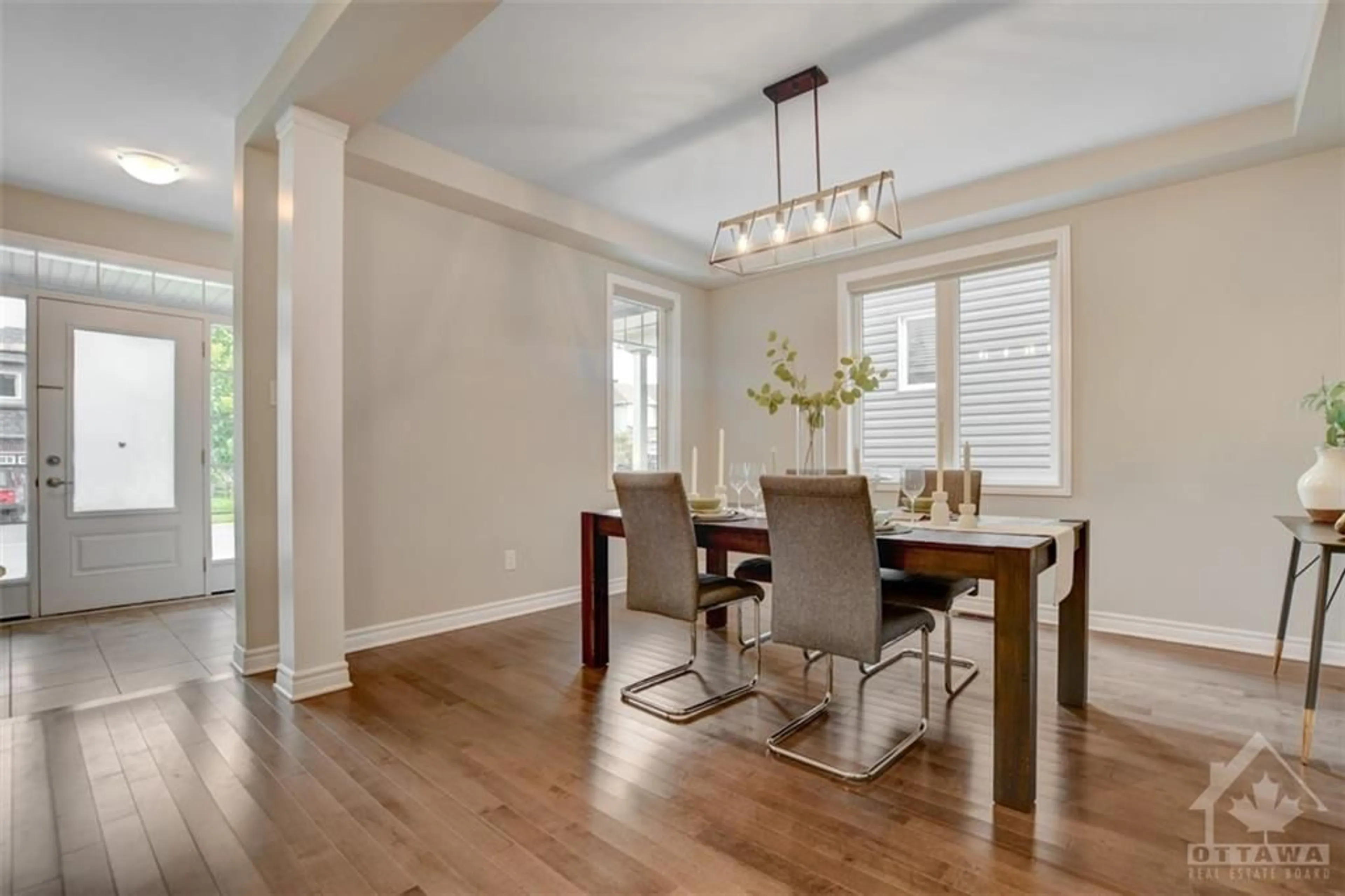 Dining room, wood floors, cottage for 213 MISSION TRAIL Cres, Ottawa Ontario K2T 0H7