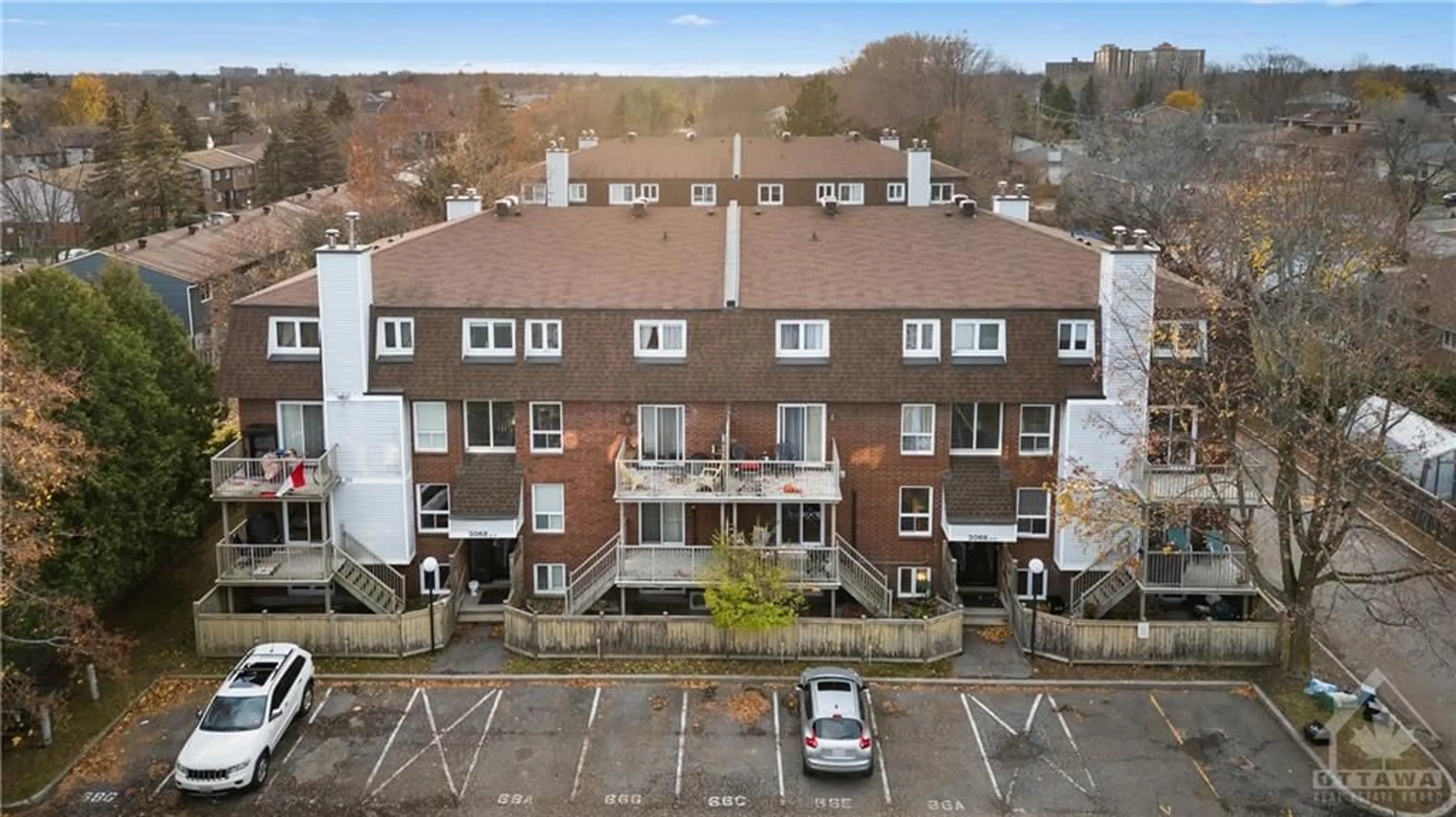 A pic from exterior of the house or condo, the front or back of building for 3066D COUNCILLOR'S Way, Ottawa Ontario K1T 2S7