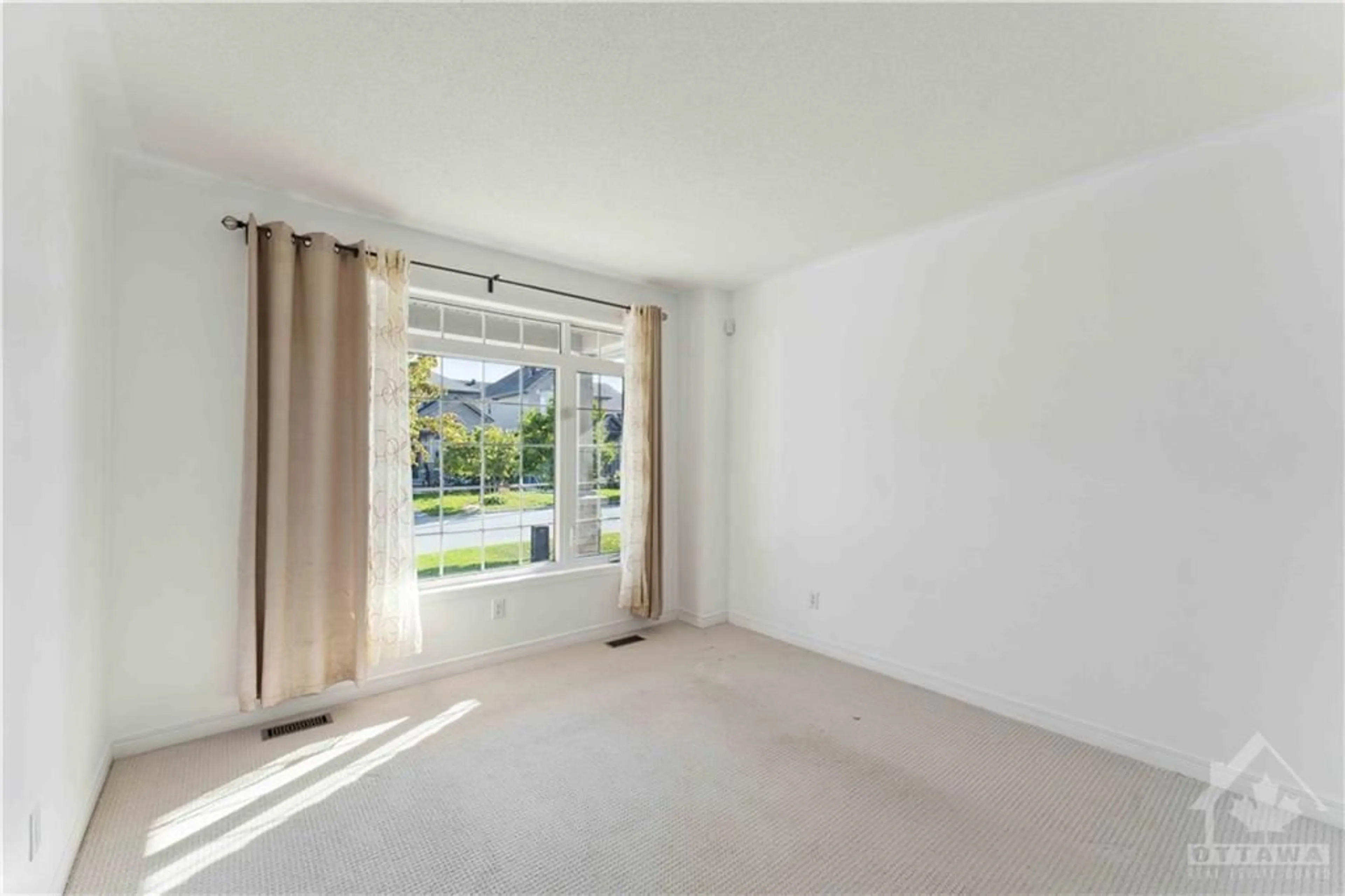 A pic of a room, not visible floor for 241 DAVE SMITH Cres, Ottawa Ontario K4M 0B8