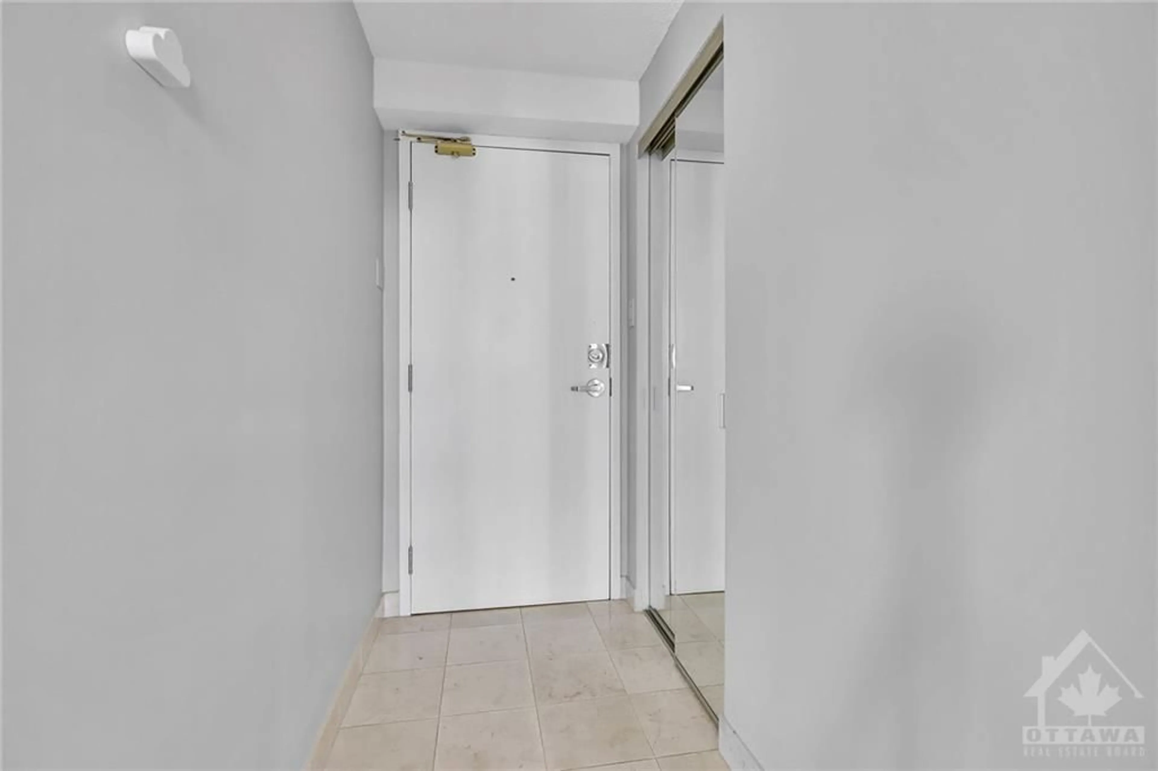 Indoor foyer, not visible floor for 1440 HERON Rd #704, Ottawa Ontario K1V 0X2