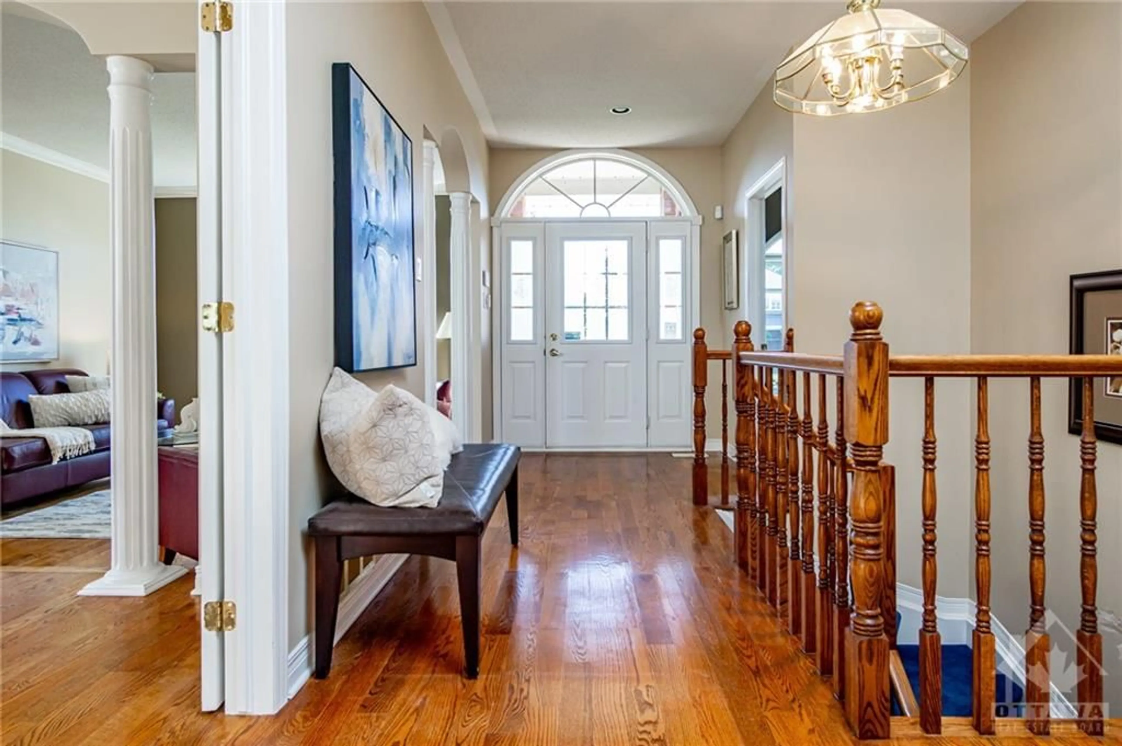 Indoor entryway, wood floors for 60 FOREST CREEK Dr, Ottawa Ontario K2S 1M3