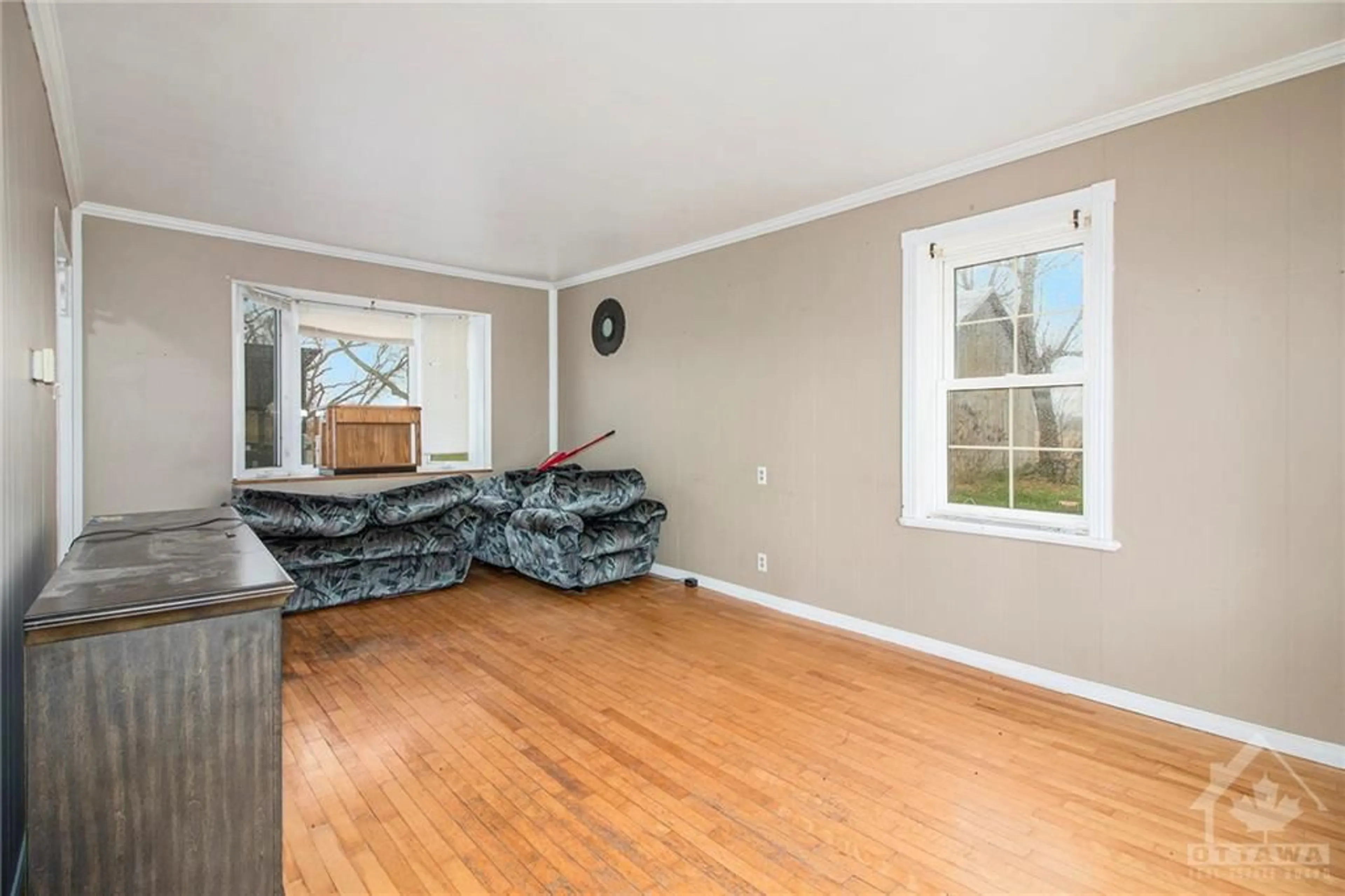 Living room, wood floors for 14724 COUNTY RD 13 Rd, Crysler Ontario K0A 1R0