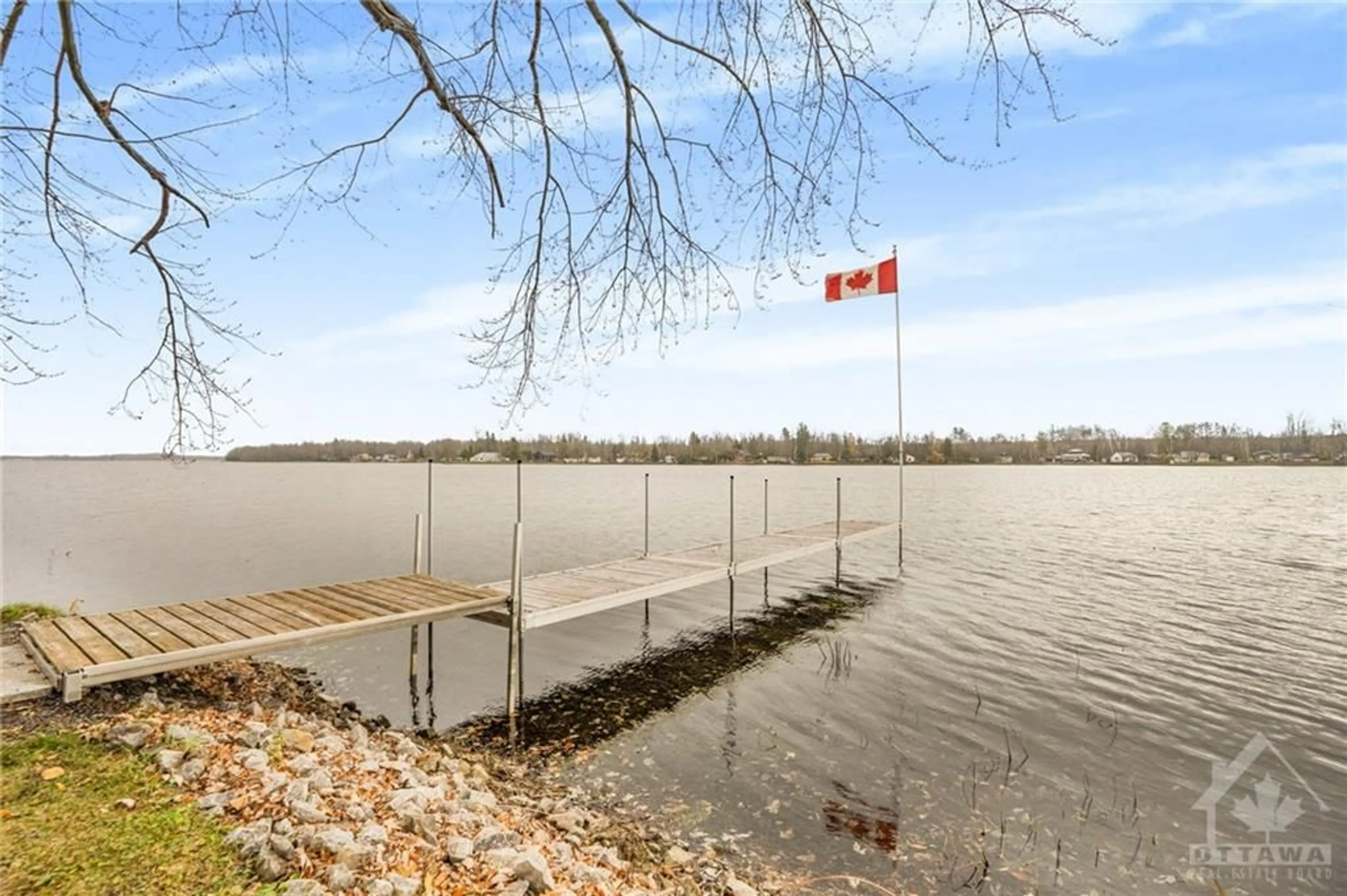 Patio, lake for 2824 BARTS Lane, Kemptville Ontario K0G 1J0