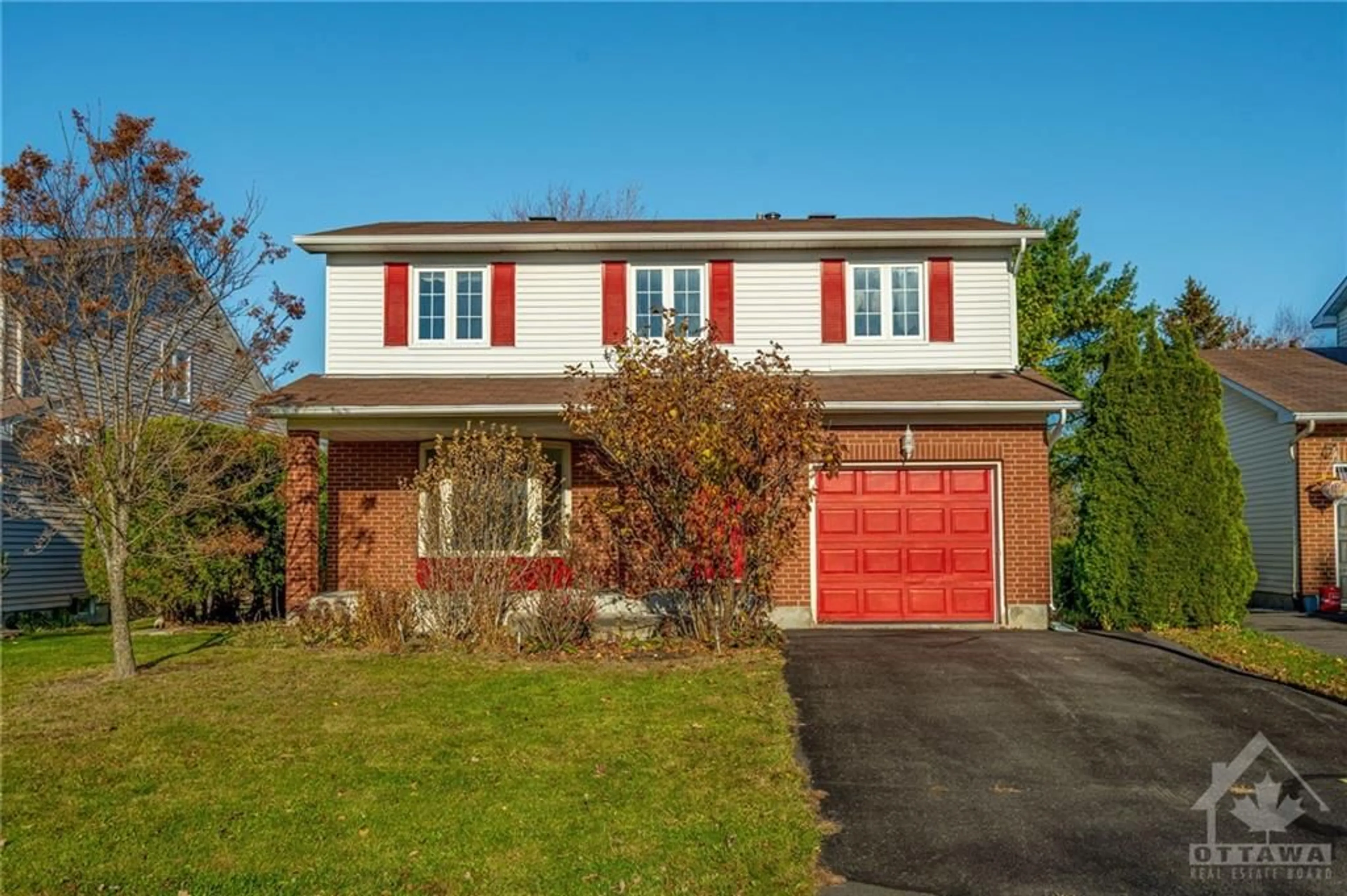 Frontside or backside of a home, cottage for 6454 GLEN KNOLLS Dr, Ottawa Ontario K1C 2X2