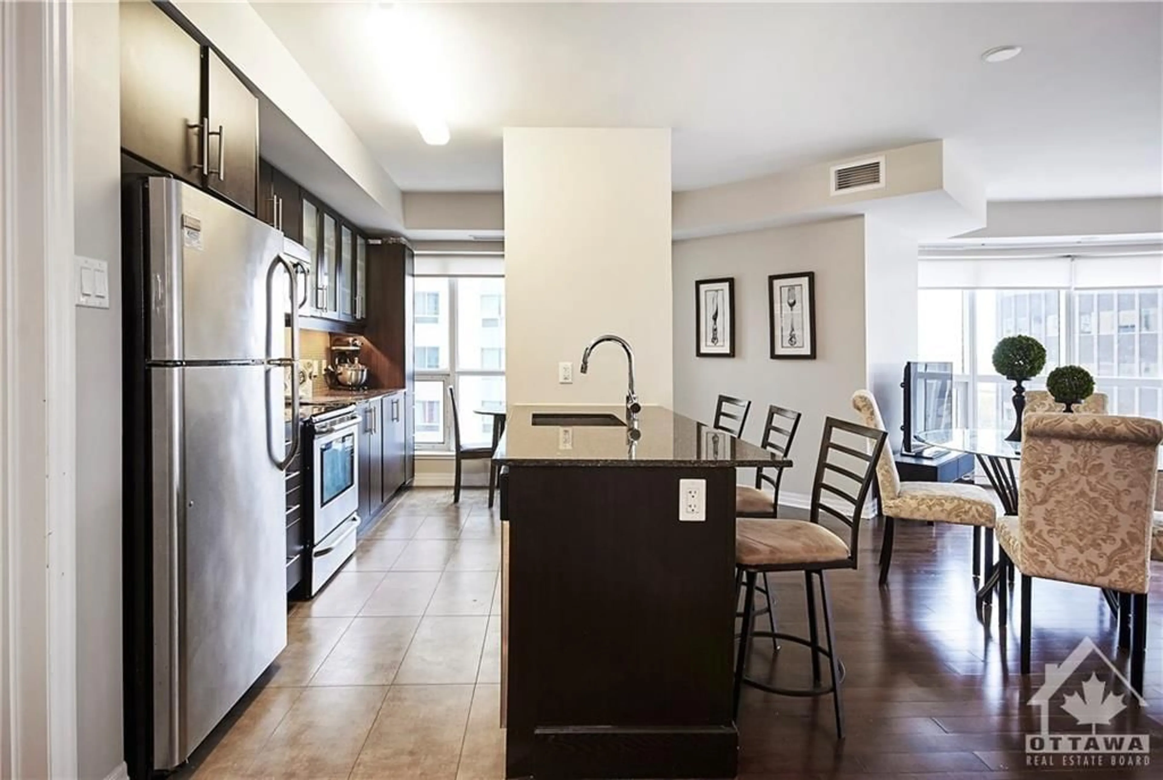 Open concept kitchen for 242 RIDEAU St #801, Ottawa Ontario K1N 0B7