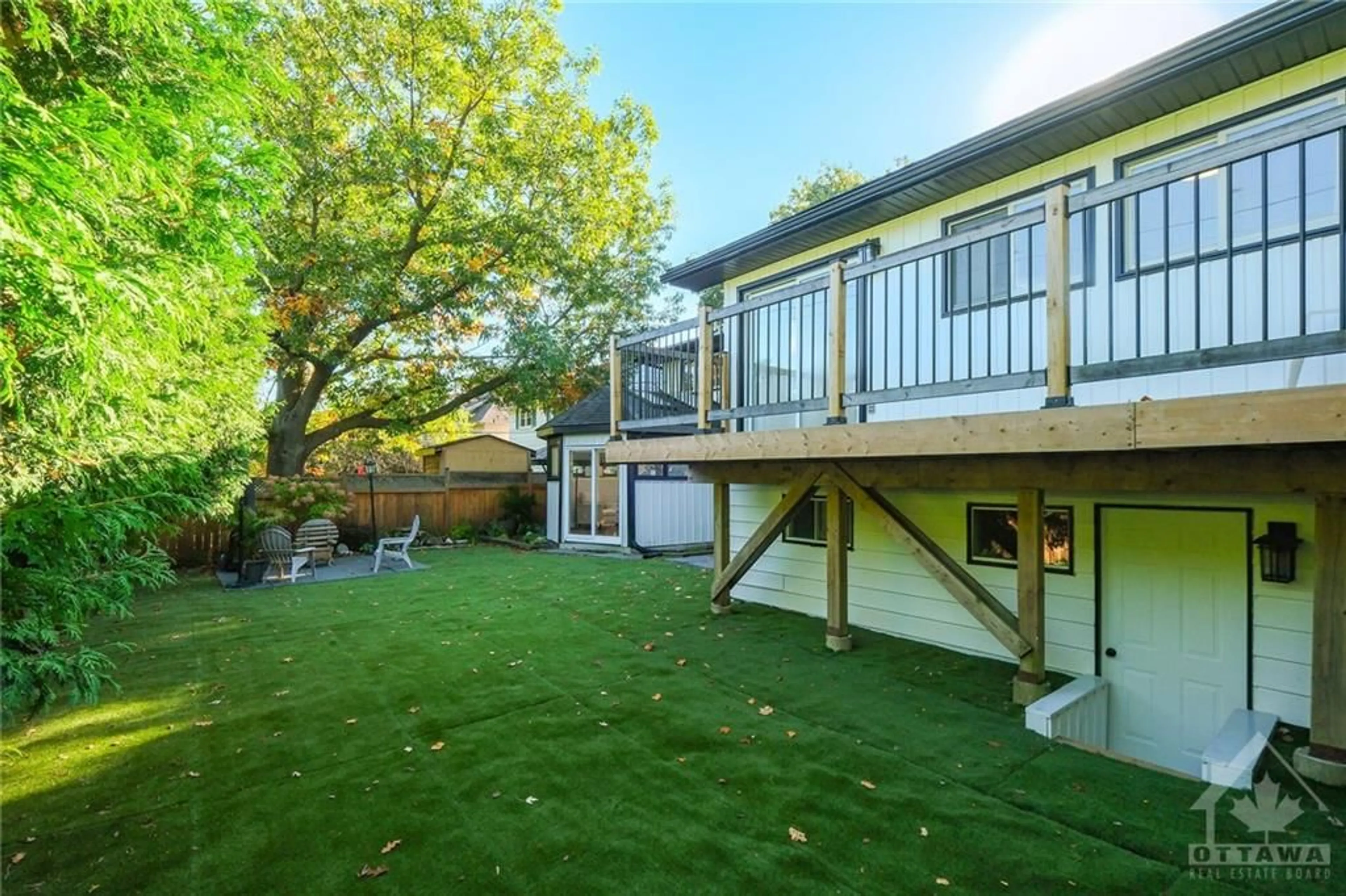 Patio, the fenced backyard for 1427 LEXINGTON St, Ottawa Ontario K2C 1S1