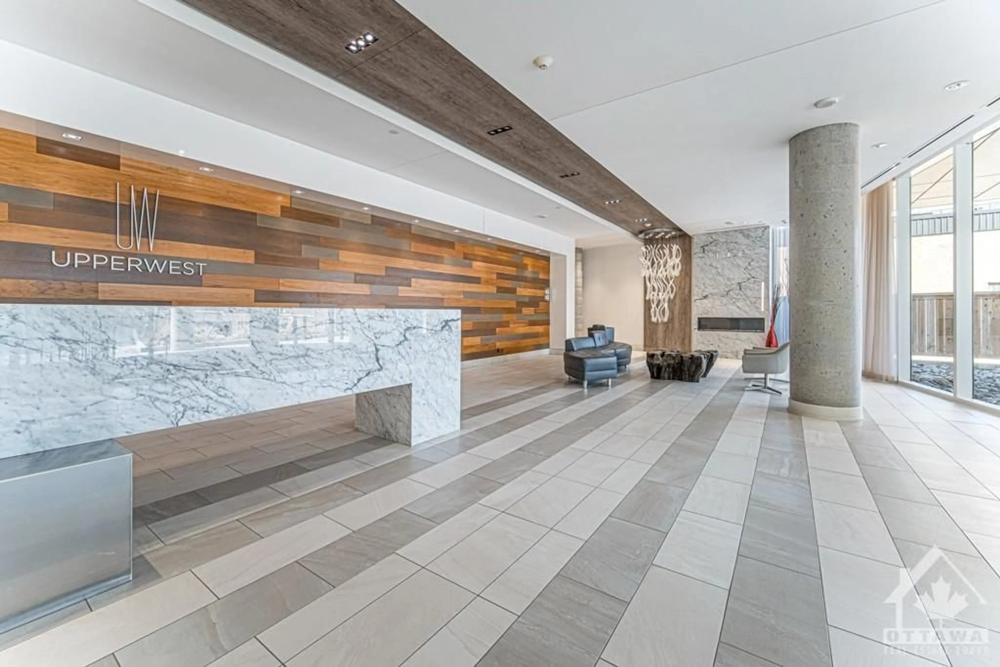 Indoor lobby, ceramic floors for 485 RICHMOND Rd #1009, Ottawa Ontario K2A 3W9