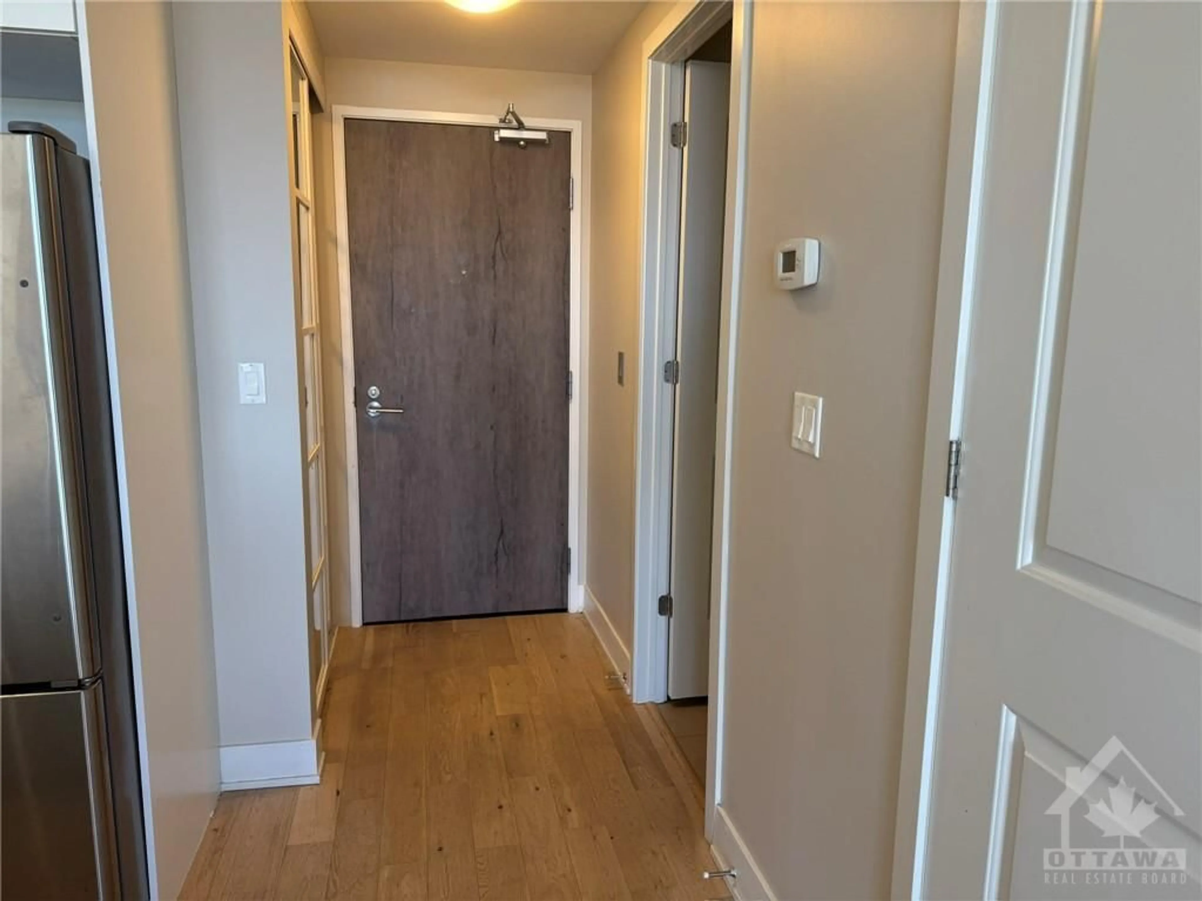 Indoor entryway, wood floors for 485 RICHMOND Rd #1009, Ottawa Ontario K2A 3W9