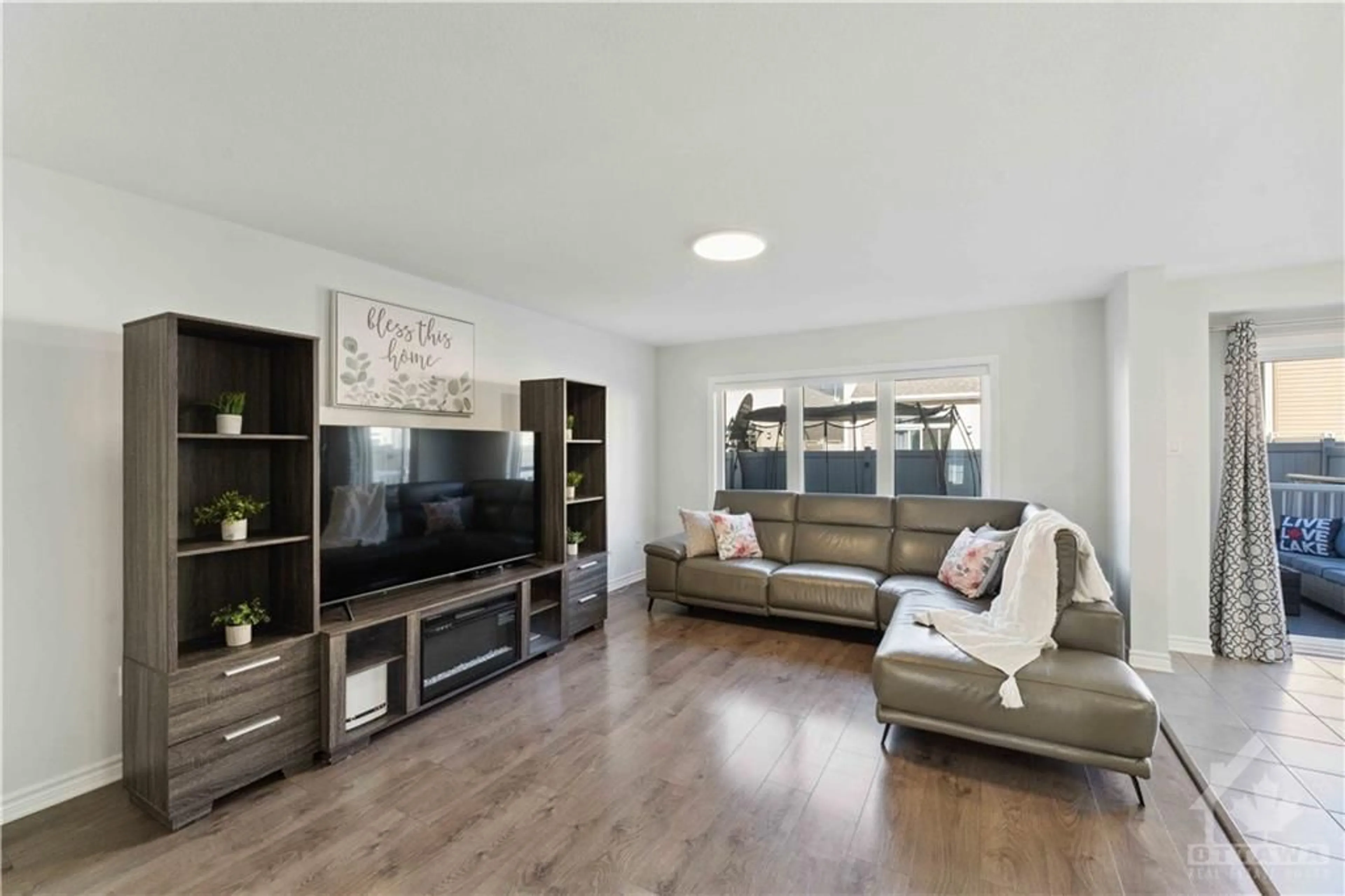 Living room, wood floors for 777 LOGPERCH Cir, Ottawa Ontario K2J 6K3