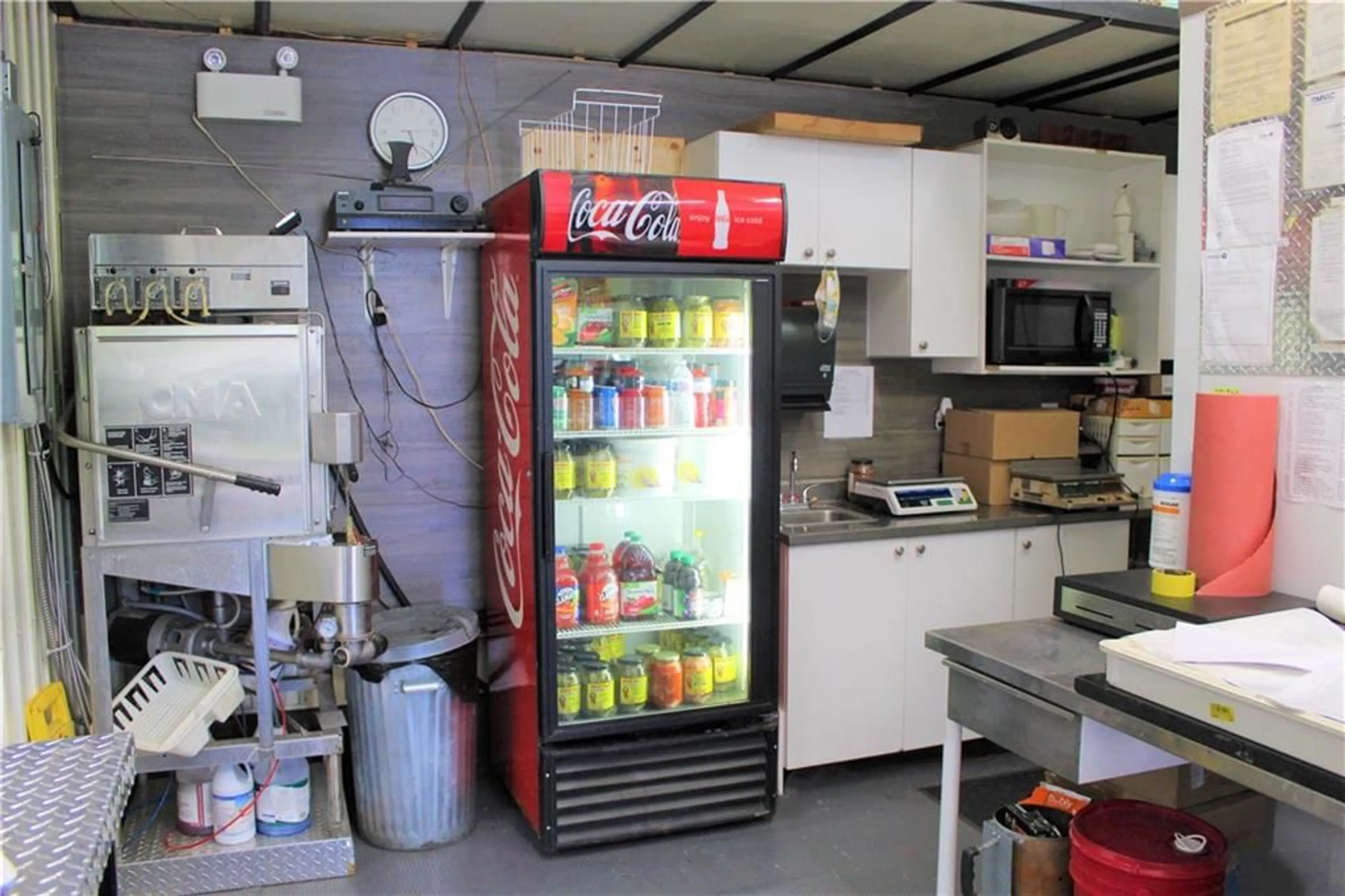 Standard kitchen, cement floor, cottage for 15579 COUNTY ROAD 18 Rd, Lunenburg Ontario K0C 1R0