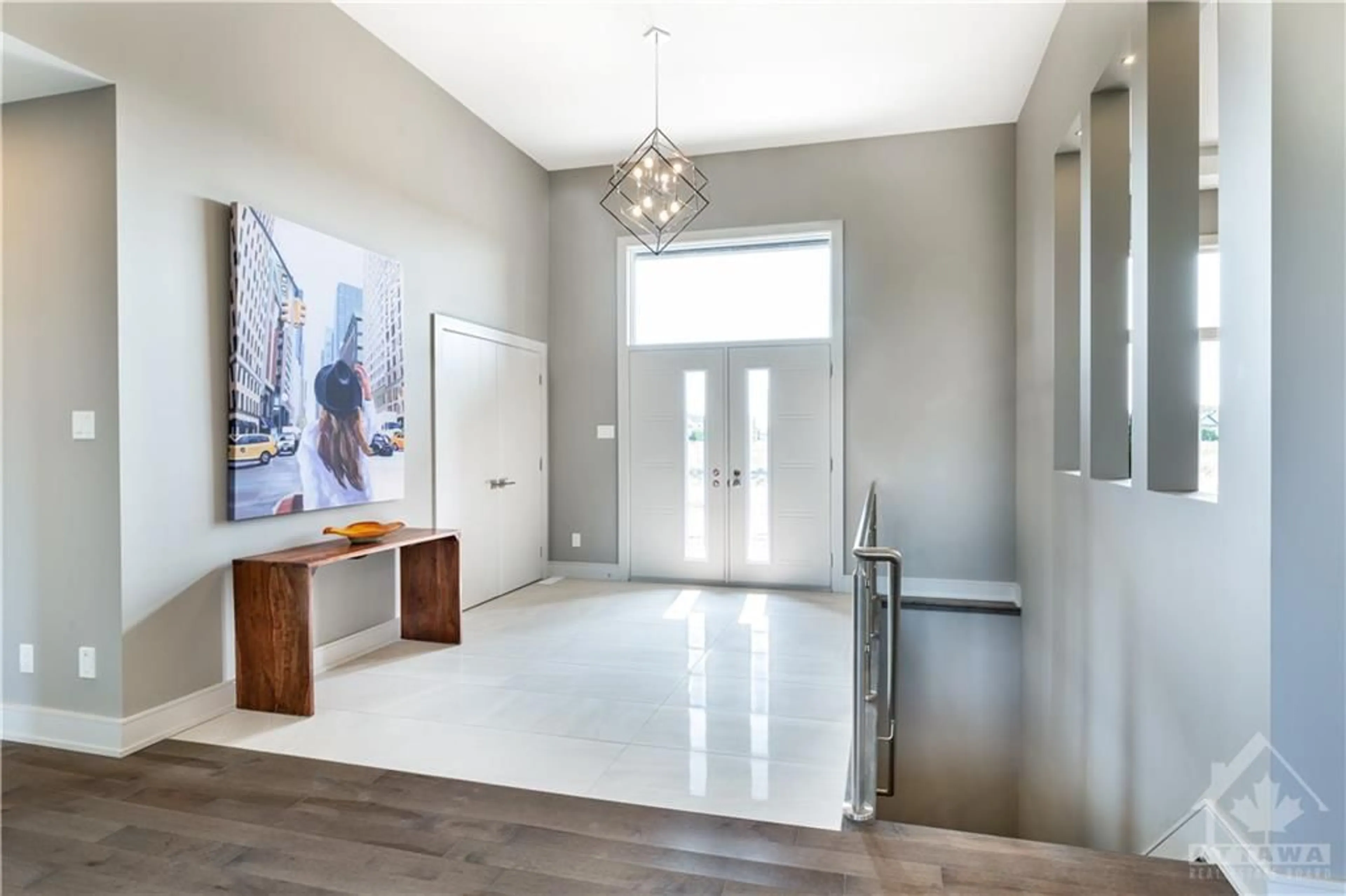 Indoor entryway, wood floors for 2315 KILCHURN Terr, Ottawa Ontario K4M 0A7