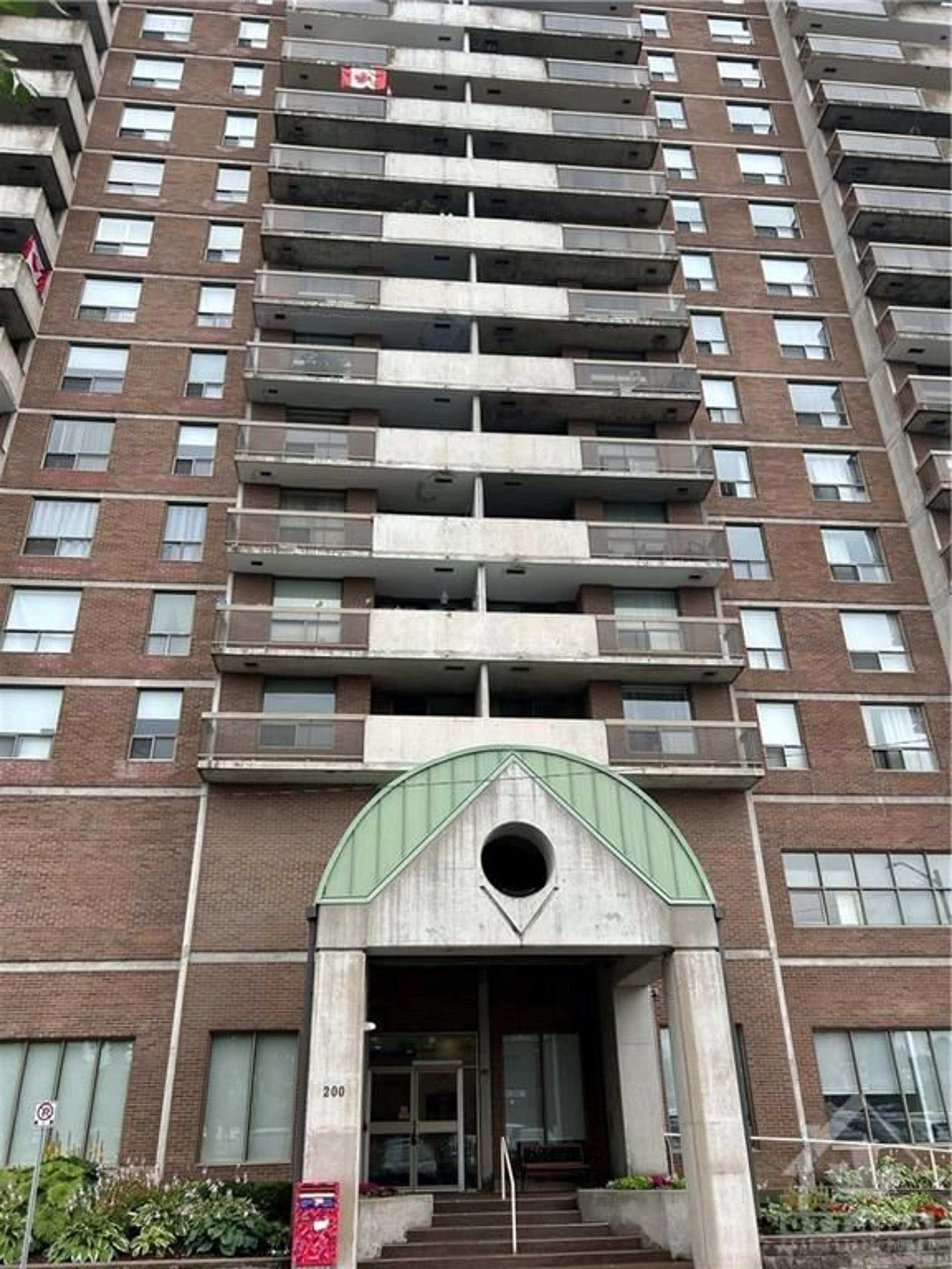 A pic from exterior of the house or condo, the front or back of building for 200 LAFONTAINE Ave #1503, Ottawa Ontario K1L 8K8