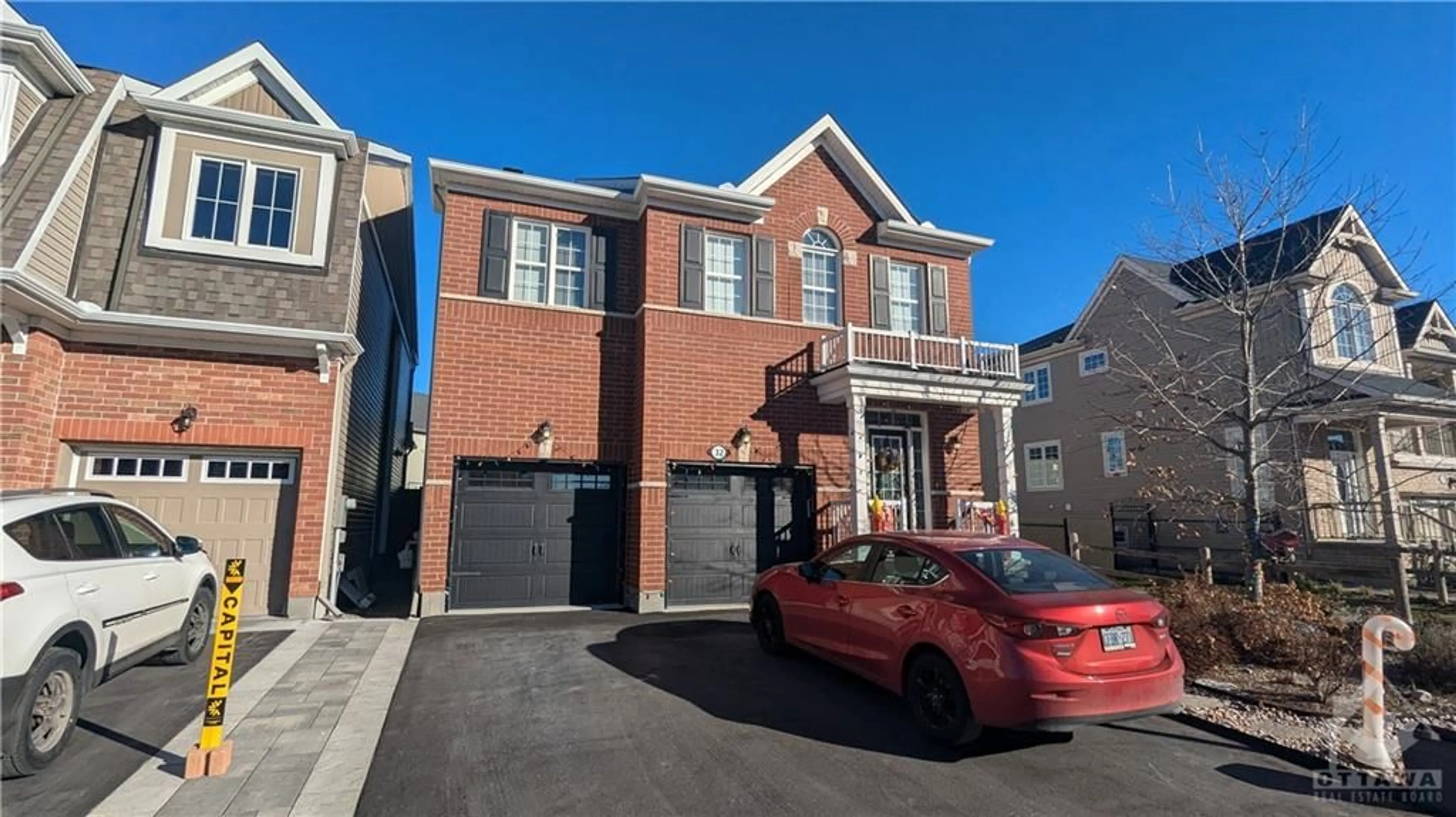 A pic from exterior of the house or condo, the street view for 32 SOLARIS Dr, Kanata Ontario K2M 0L6