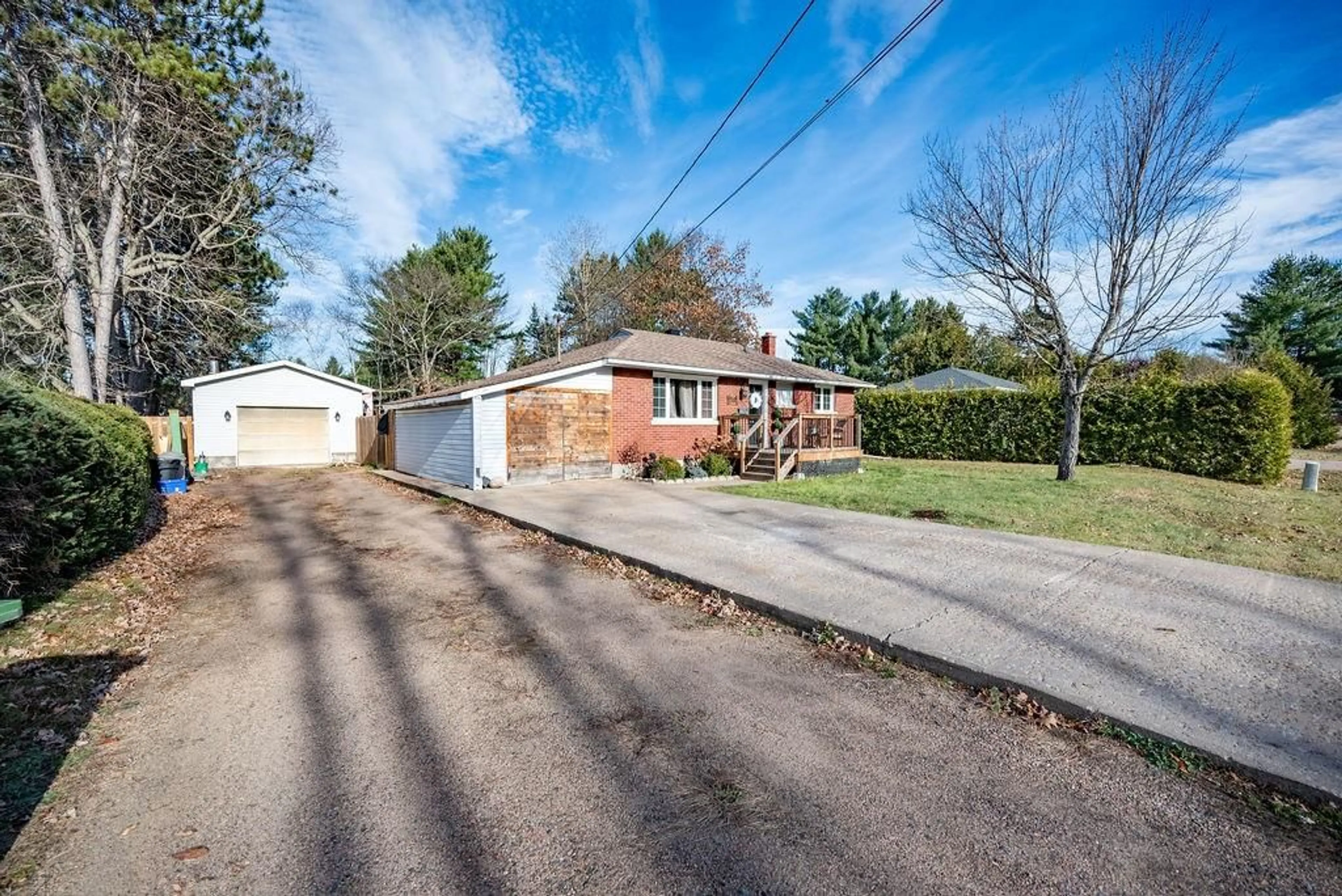 Frontside or backside of a home, the street view for 38 SUNSET Cres, Petawawa Ontario K8H 2L9