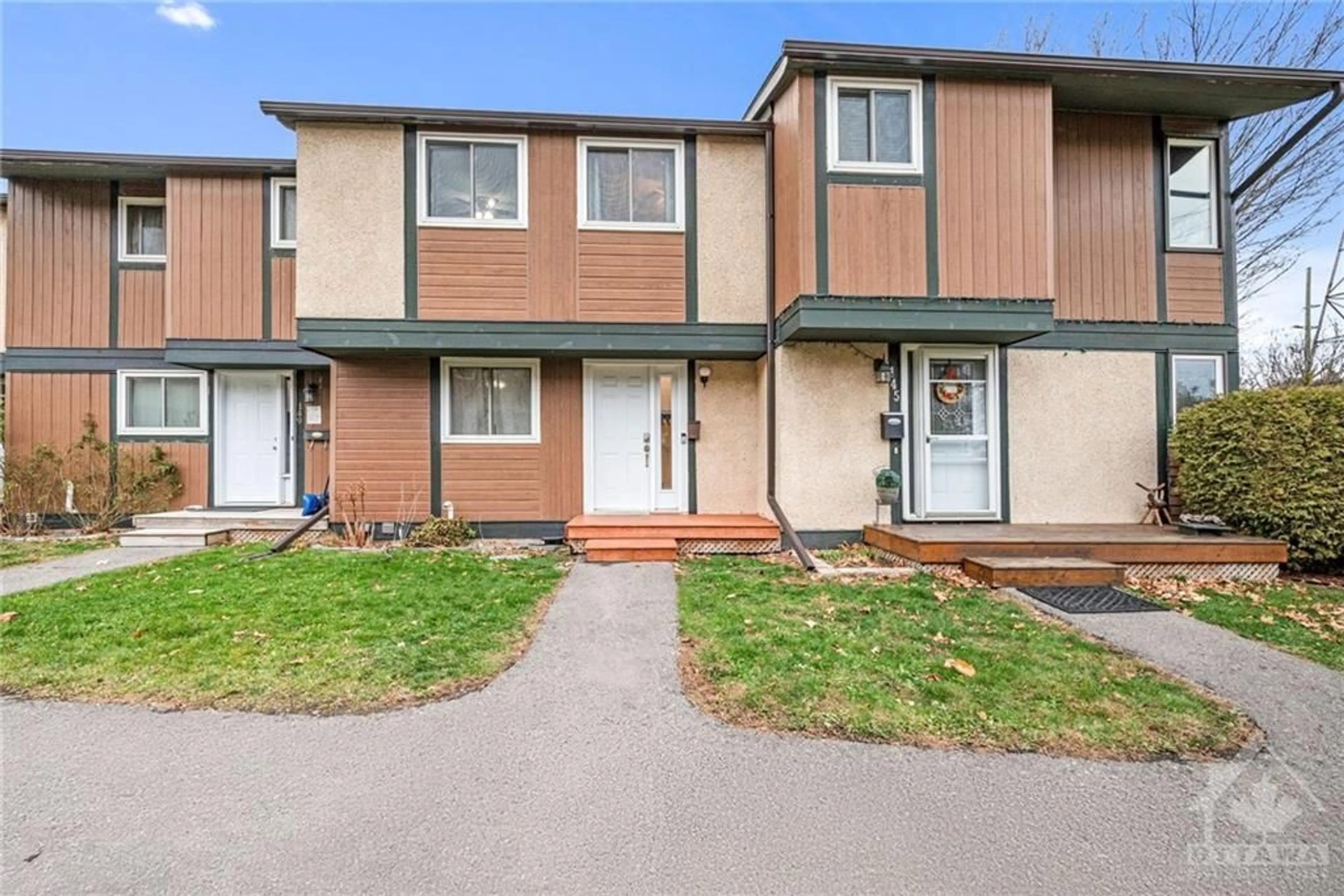 A pic from exterior of the house or condo, cottage for 1449 RIDGEBROOK Dr #147, Ottawa Ontario K1B 4T1