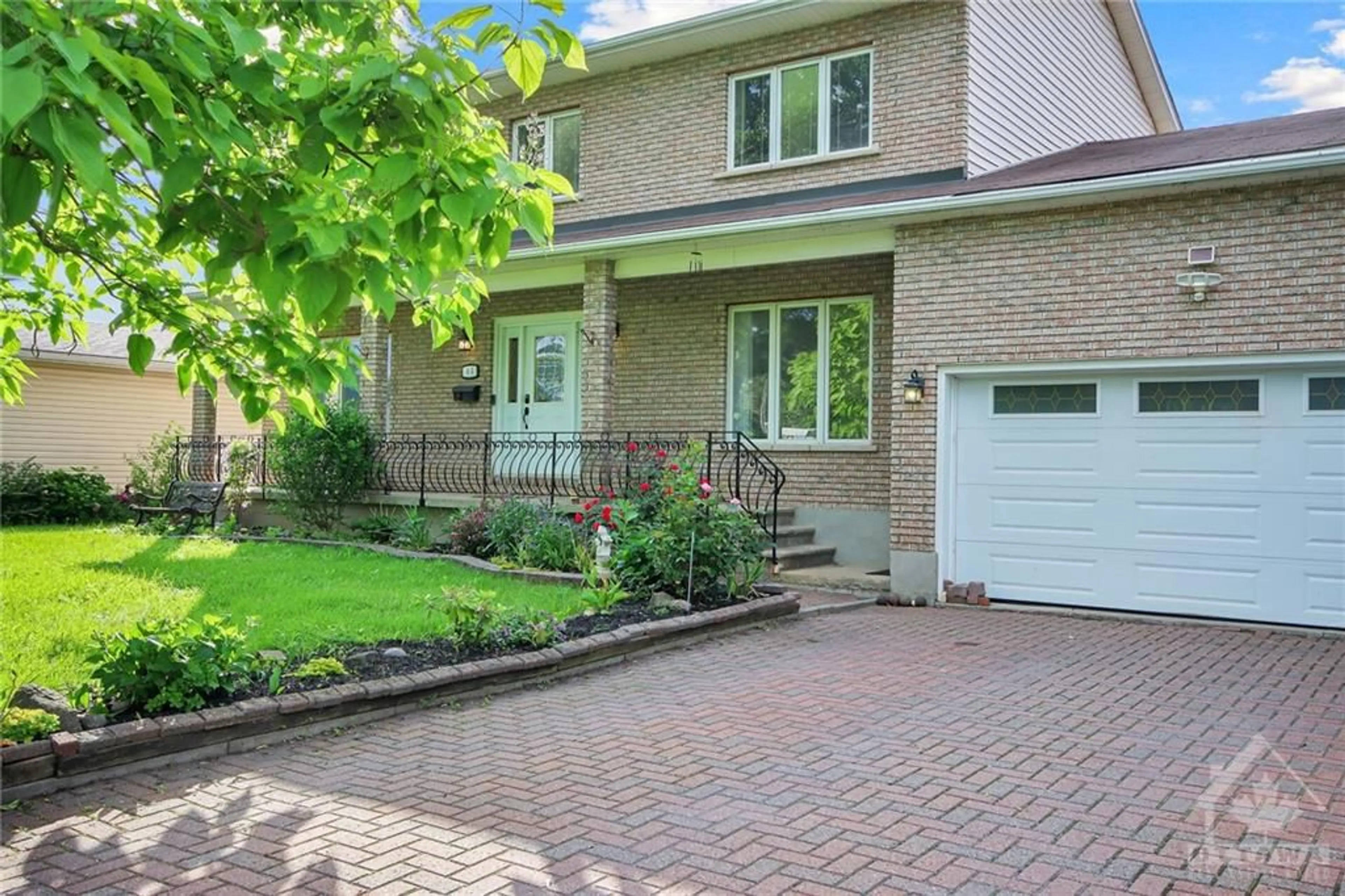 Home with brick exterior material for 45 SUNNYCREST Dr, Ottawa Ontario K2E 5Y4