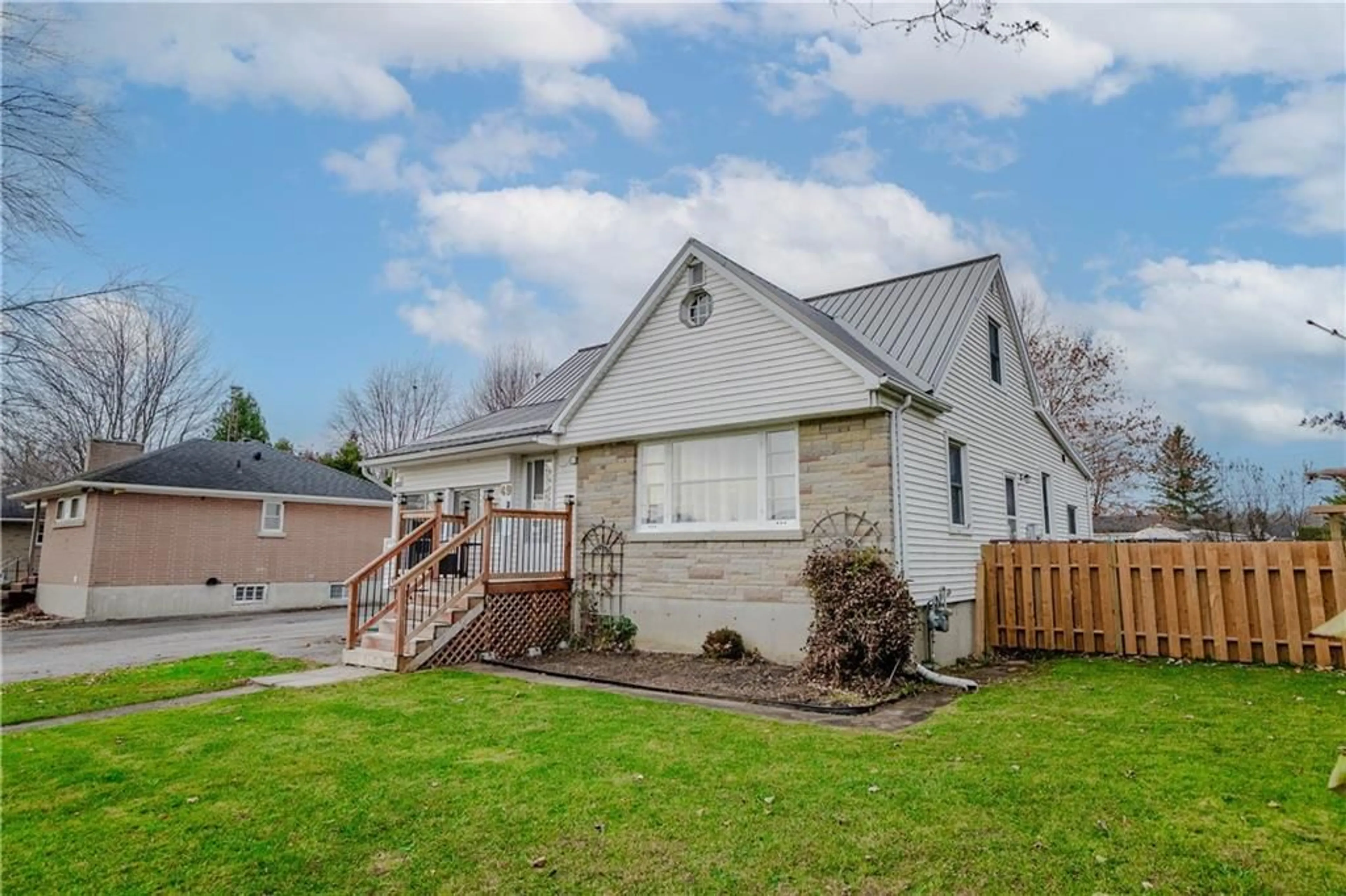 Frontside or backside of a home, cottage for 49 SANTA CRUZ Dr, Ingleside Ontario K0C 1M0