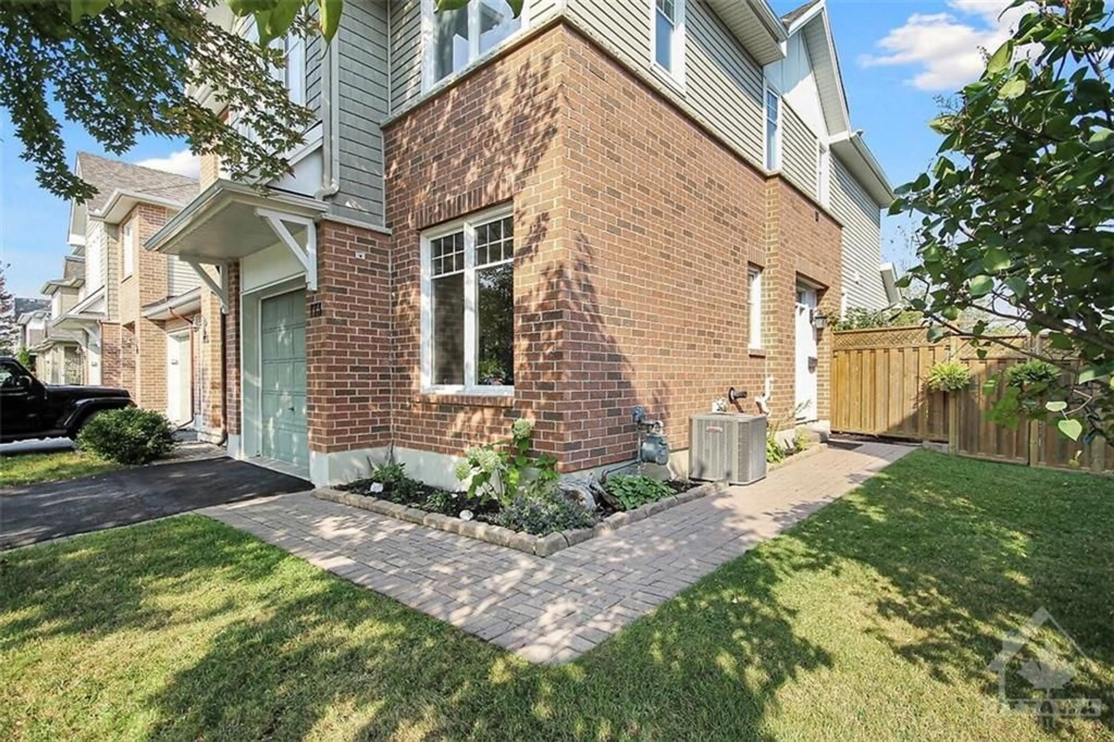 Home with brick exterior material for 173 MOJAVE Cres, Stittsville Ontario K2S 0H4