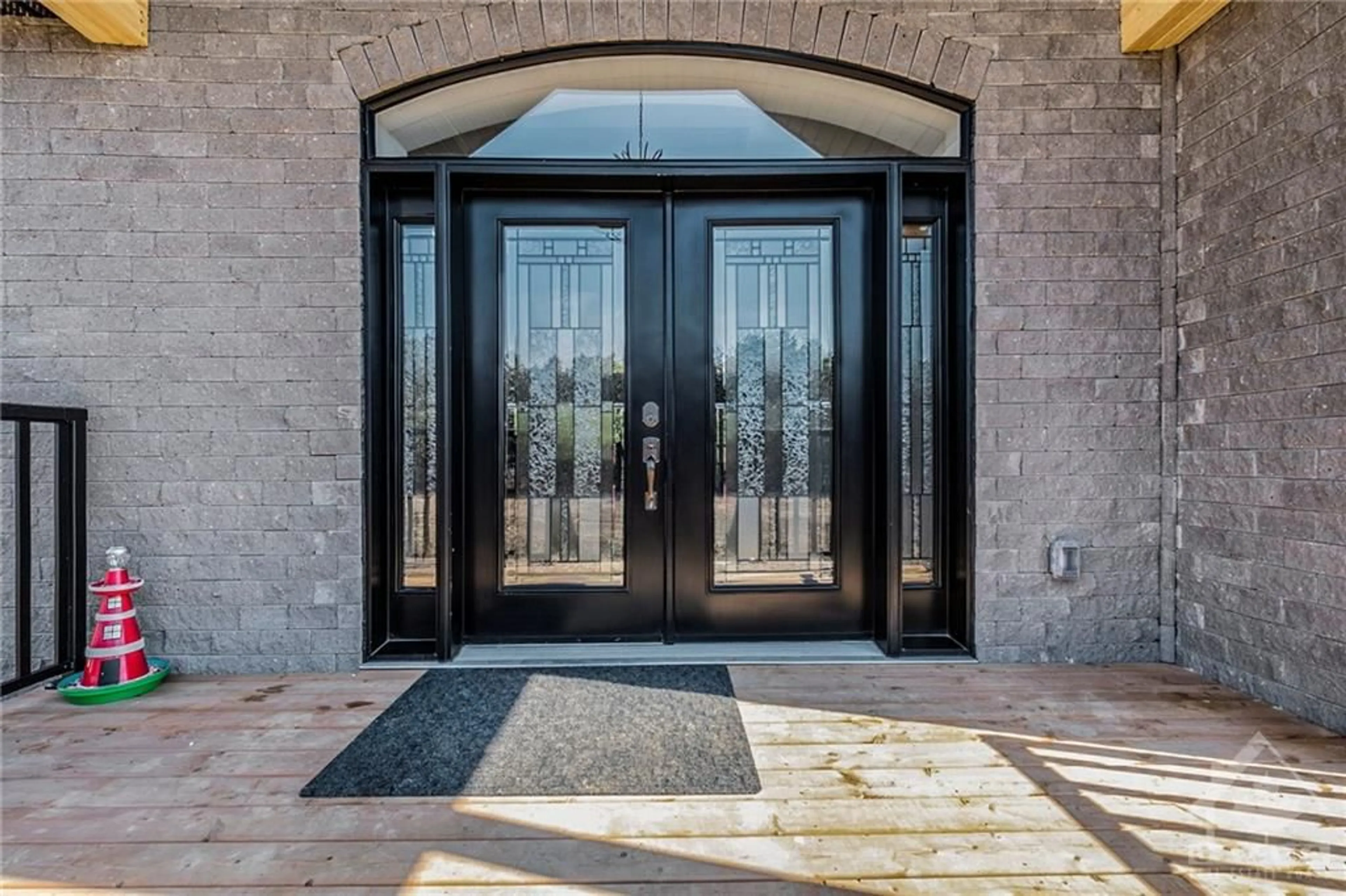 Indoor entryway, wood floors for 11230 COUNTY 3 Rd, Inkerman Ontario K0E 1J0