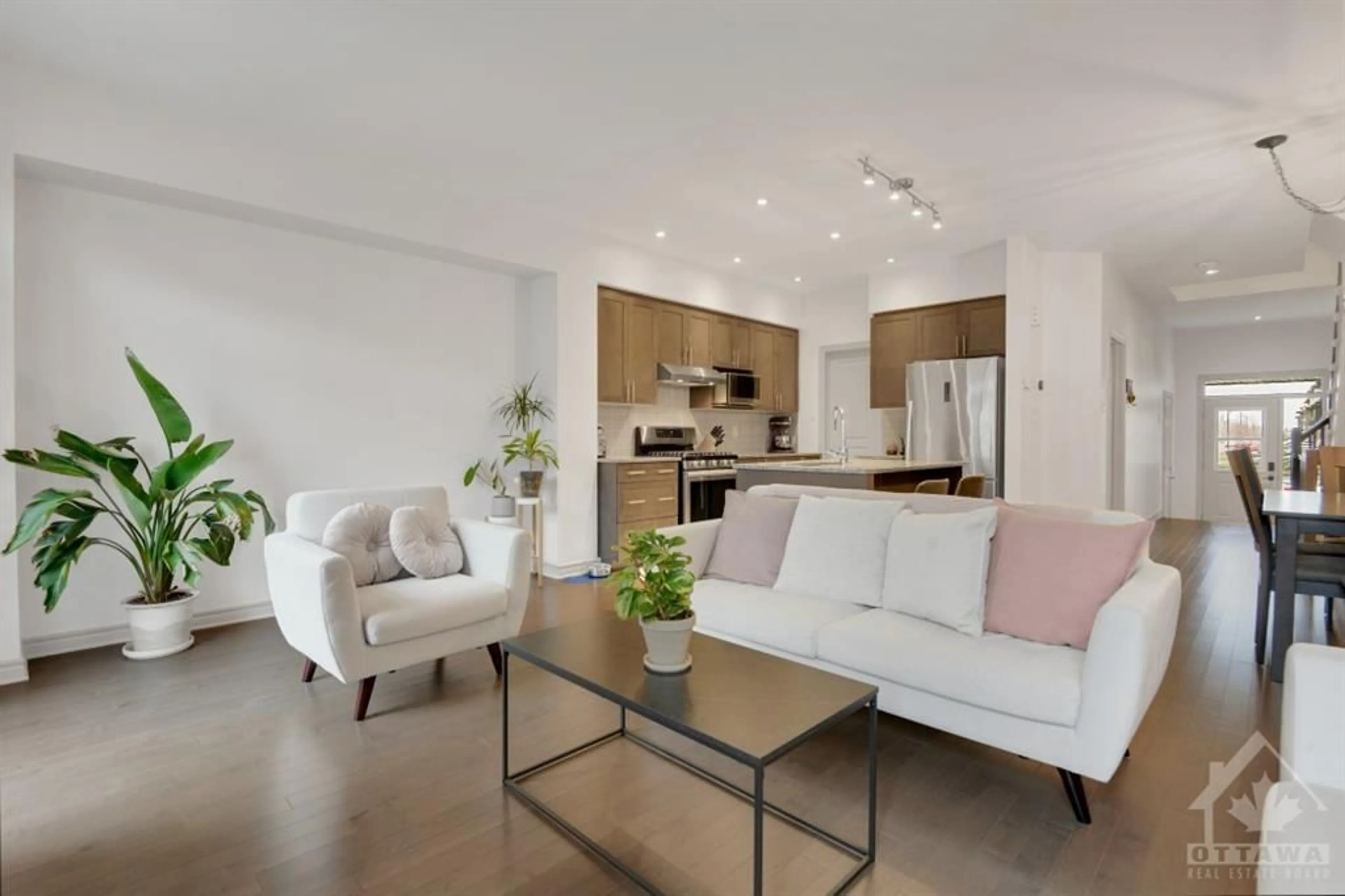 Living room, wood floors for 308 RAINROCK Cres, Ottawa Ontario K4B 1H9