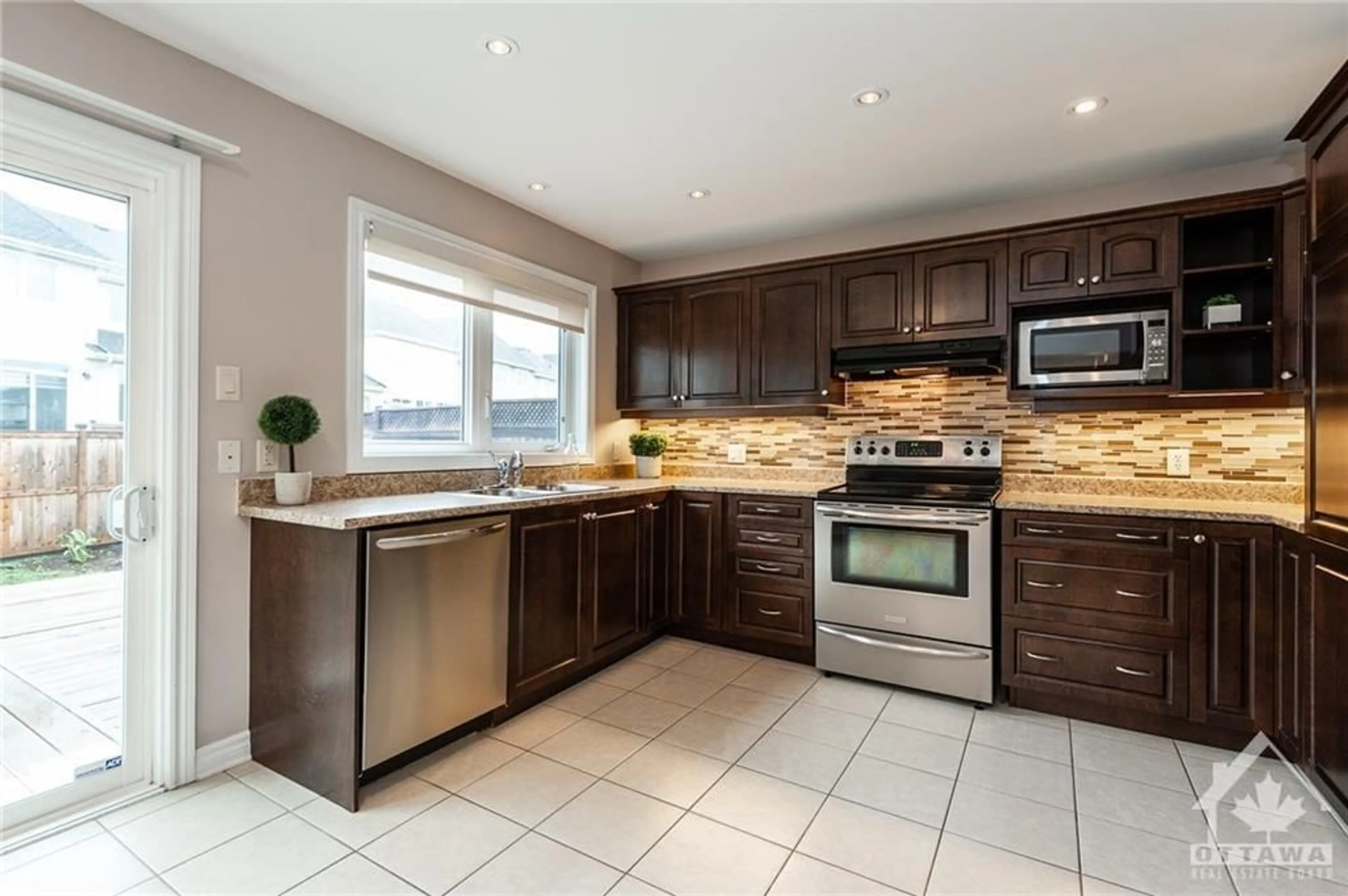 Open concept kitchen for 250 BURNABY Dr, Ottawa Ontario K2S 0J9