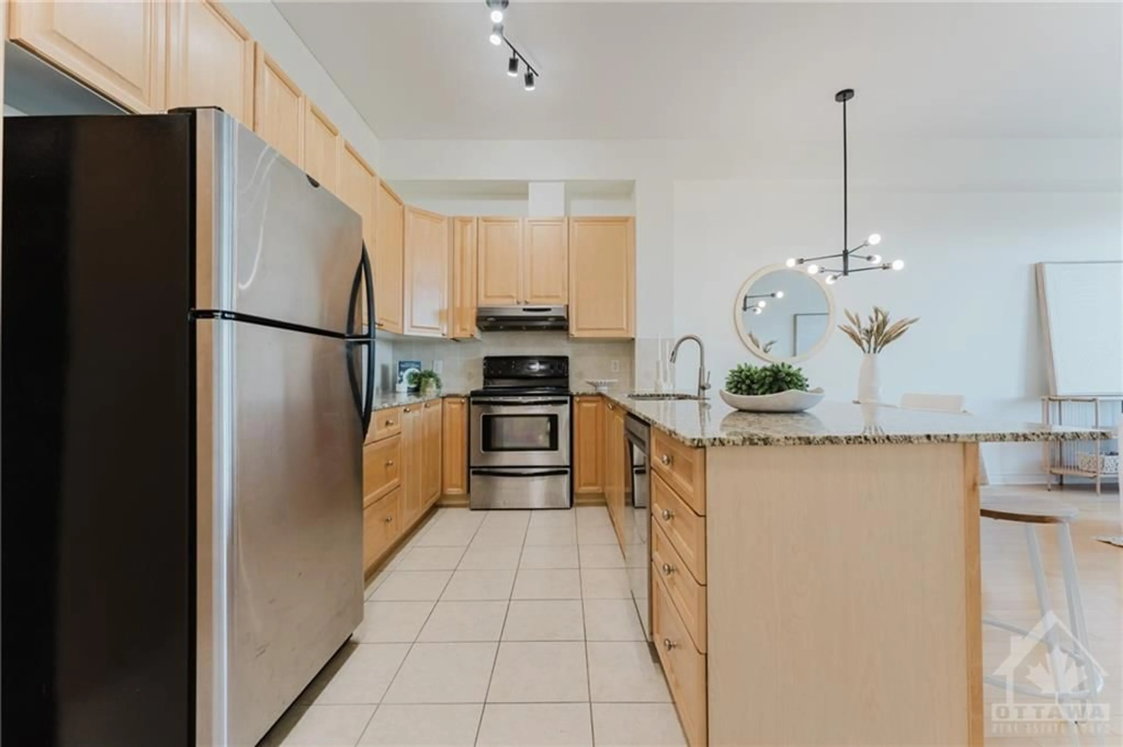 Standard kitchen, wood floors for 205 BOLTON St #PH13, Ottawa Ontario K1N 1K7