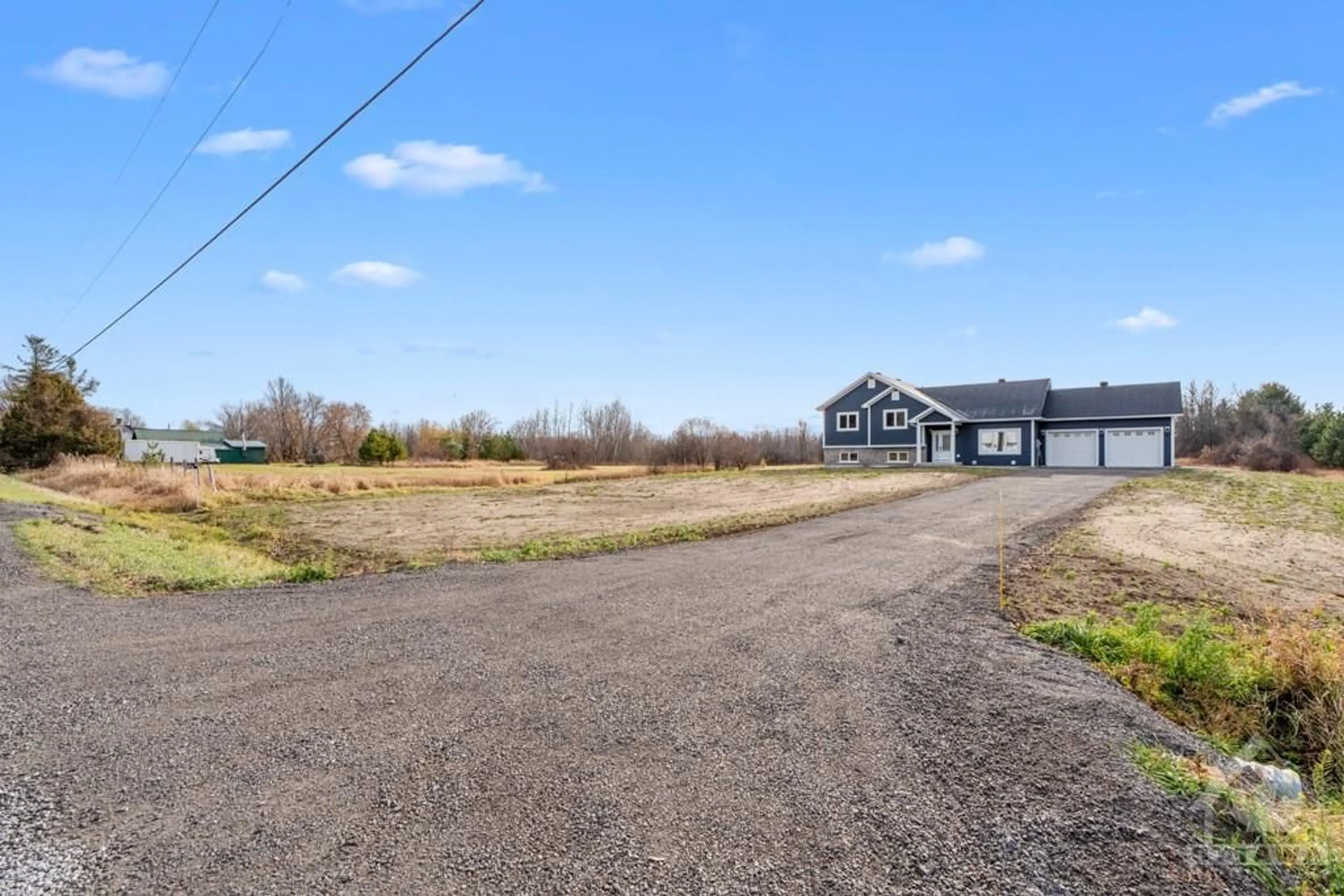 Frontside or backside of a home, cottage for 10076 NATION RIVER Rd, South Mountain Ontario K0E 1W0