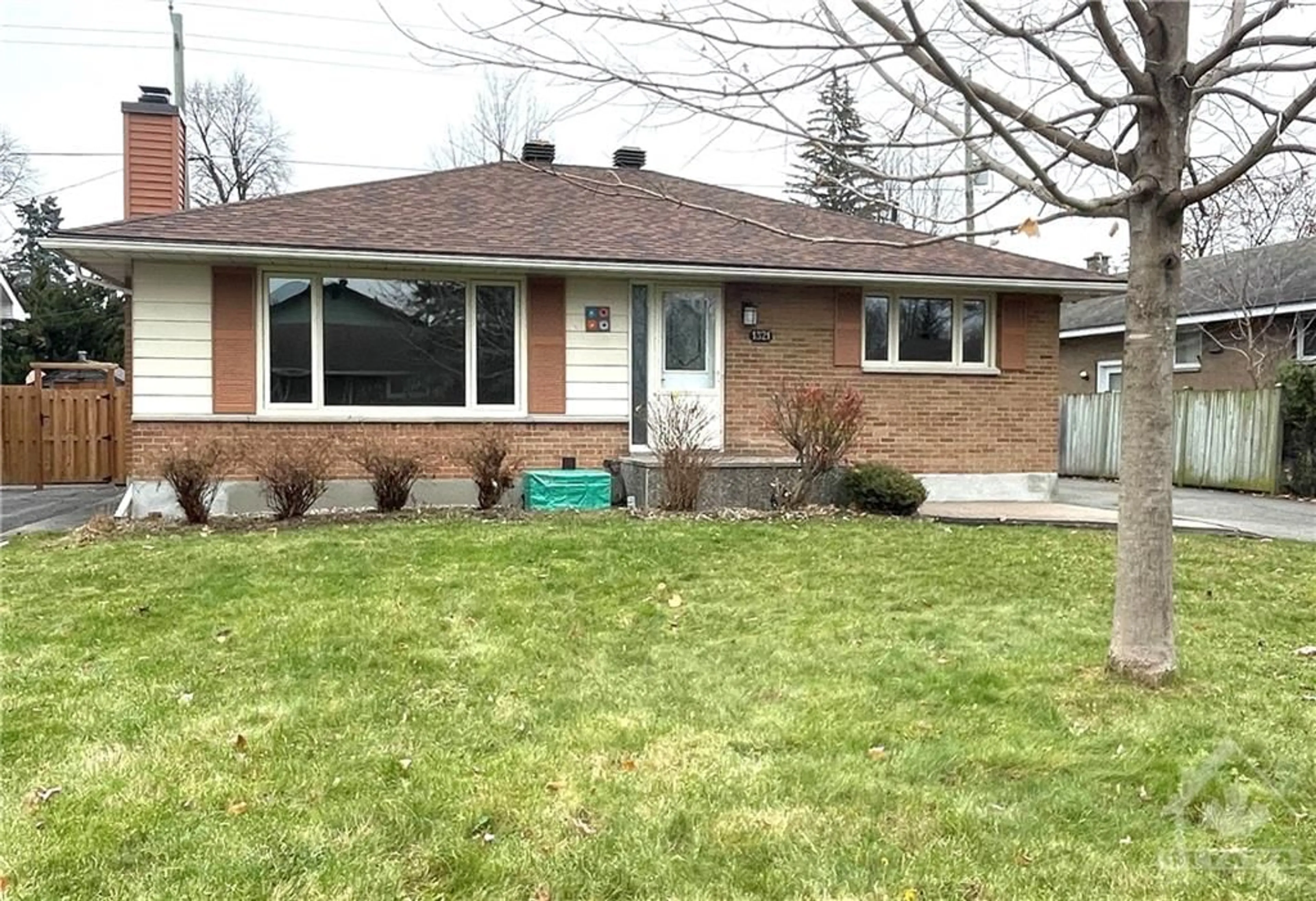 Home with brick exterior material for 1321 RIDEOUT Cres, Ottawa Ontario K2C 2X9