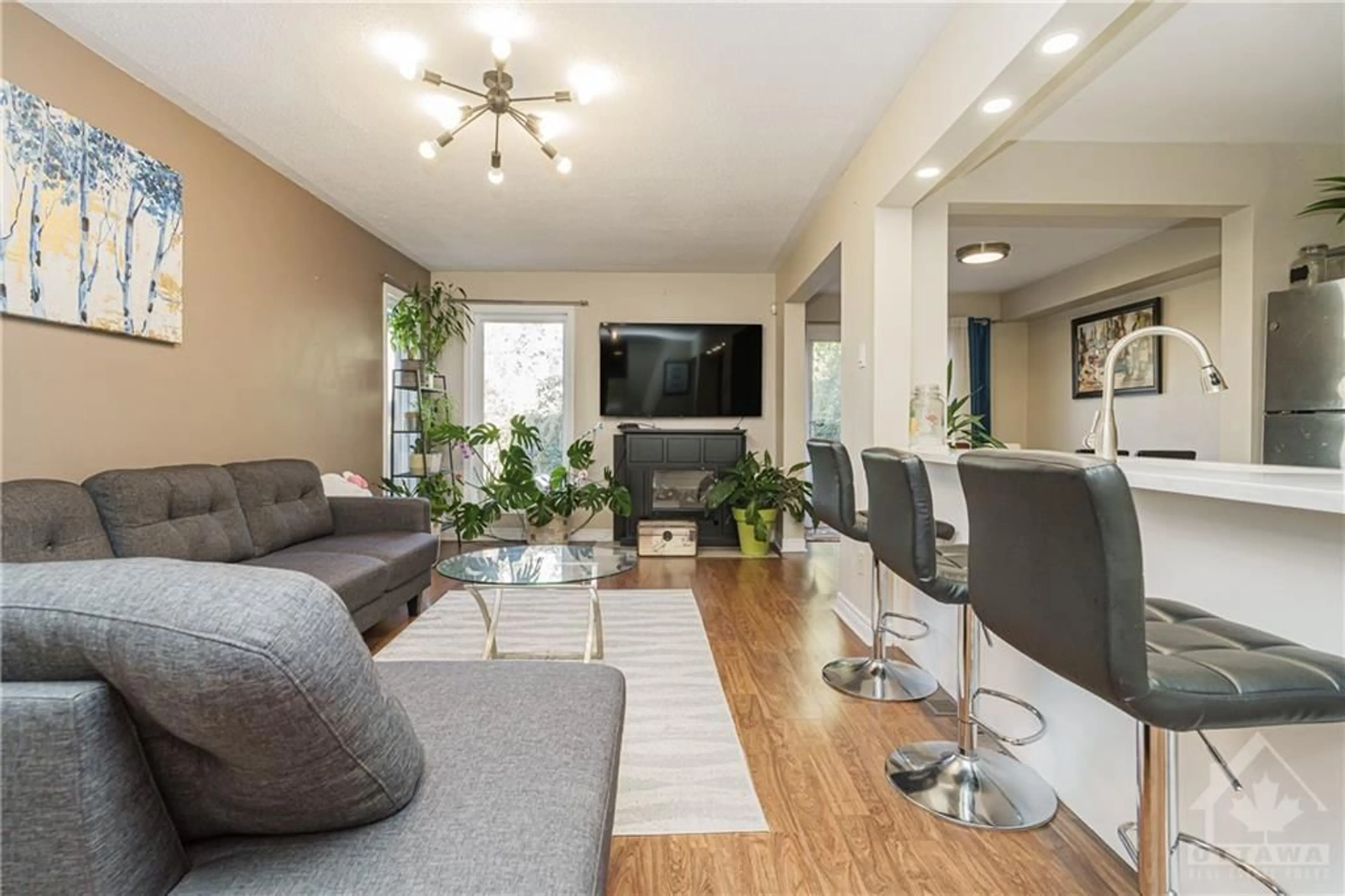 Living room, wood floors for 235 HUNTERSFIELD Dr, Ottawa Ontario K1T 3M5